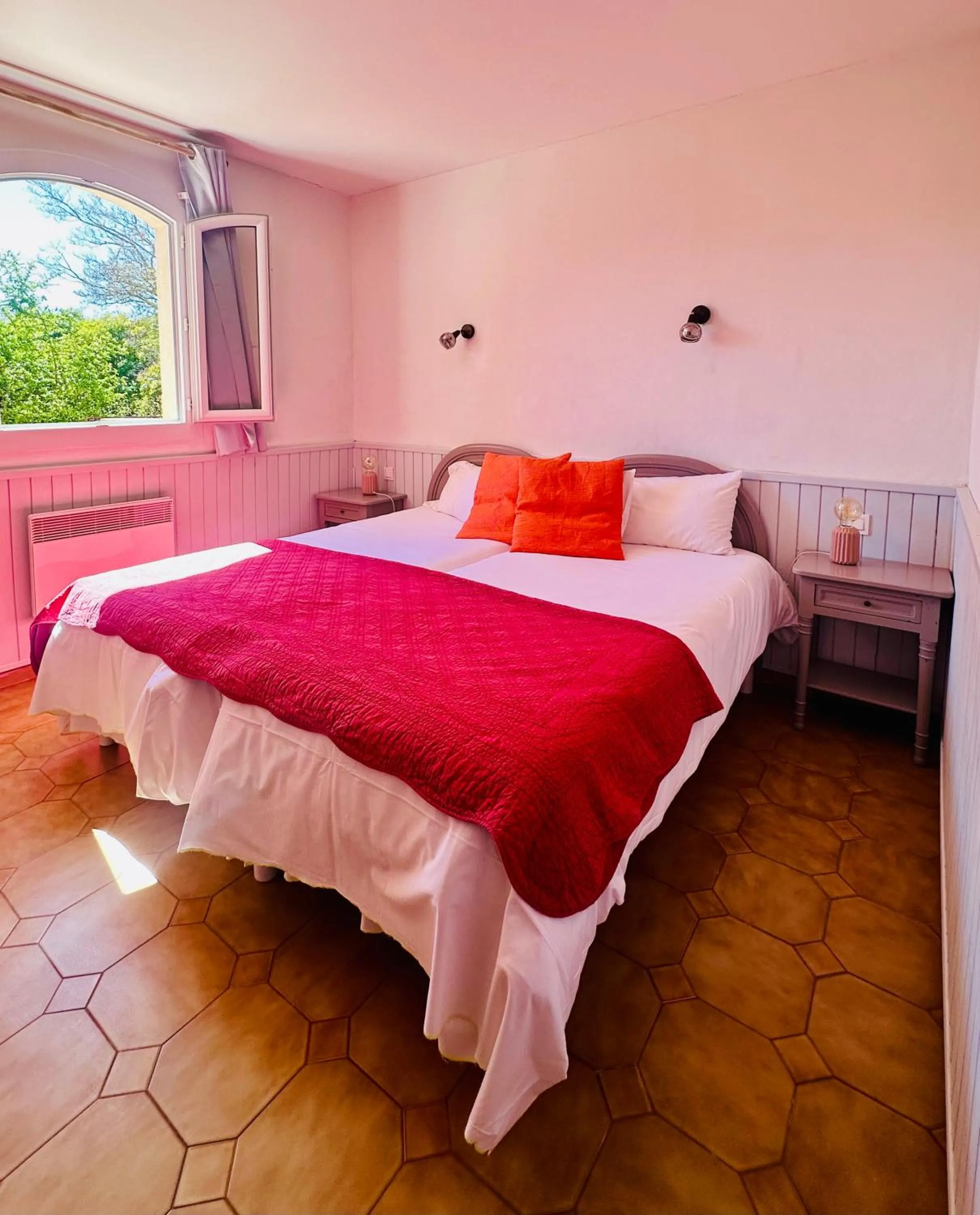 Bed in Le Mas de l'Orangerie 3 etoiles