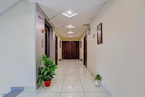 Super Collection O Hotel Raj Palace