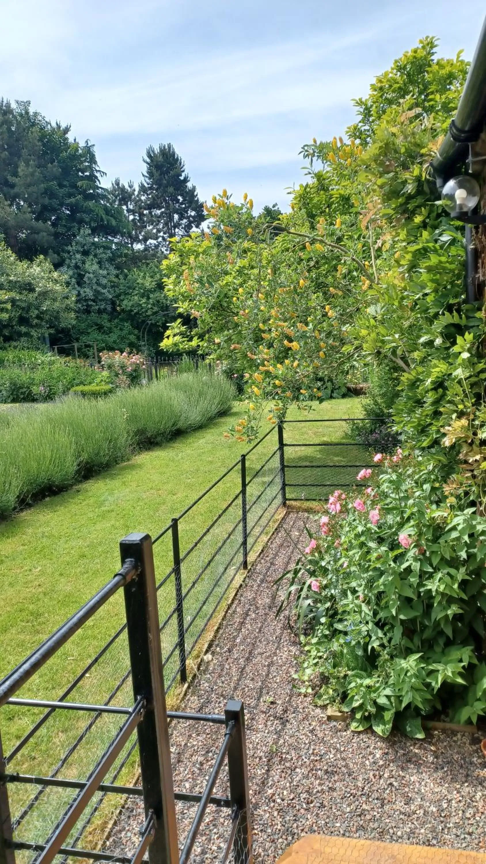 Garden view in Stowe Fields