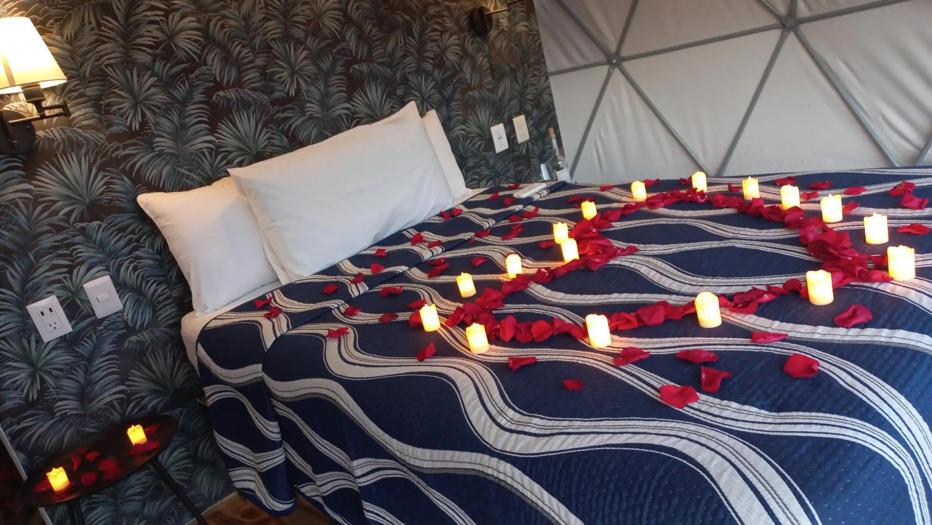 Bed in Hotel Peña Florencia