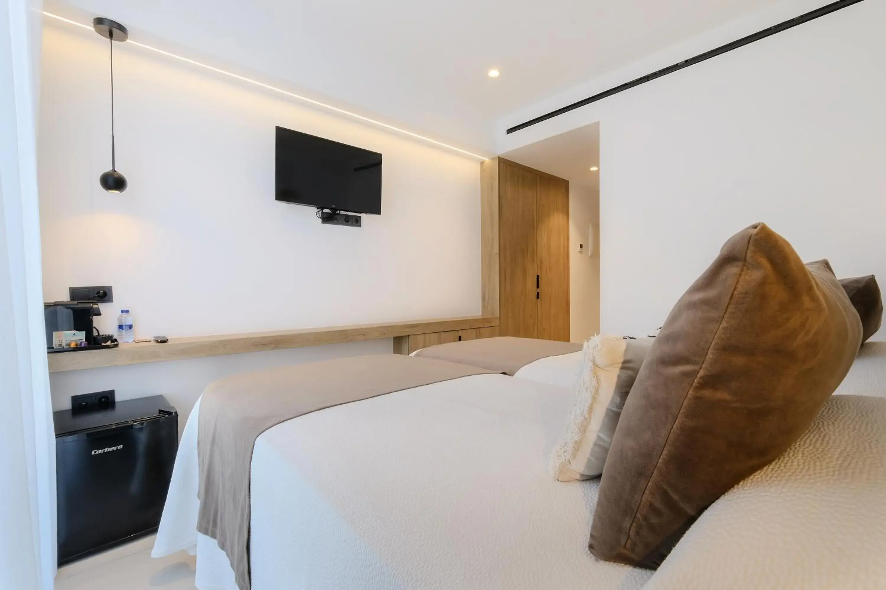 Photo of the whole room, Bed in M. HOTEL Photo of the whole room, Bed in M. HOTEL