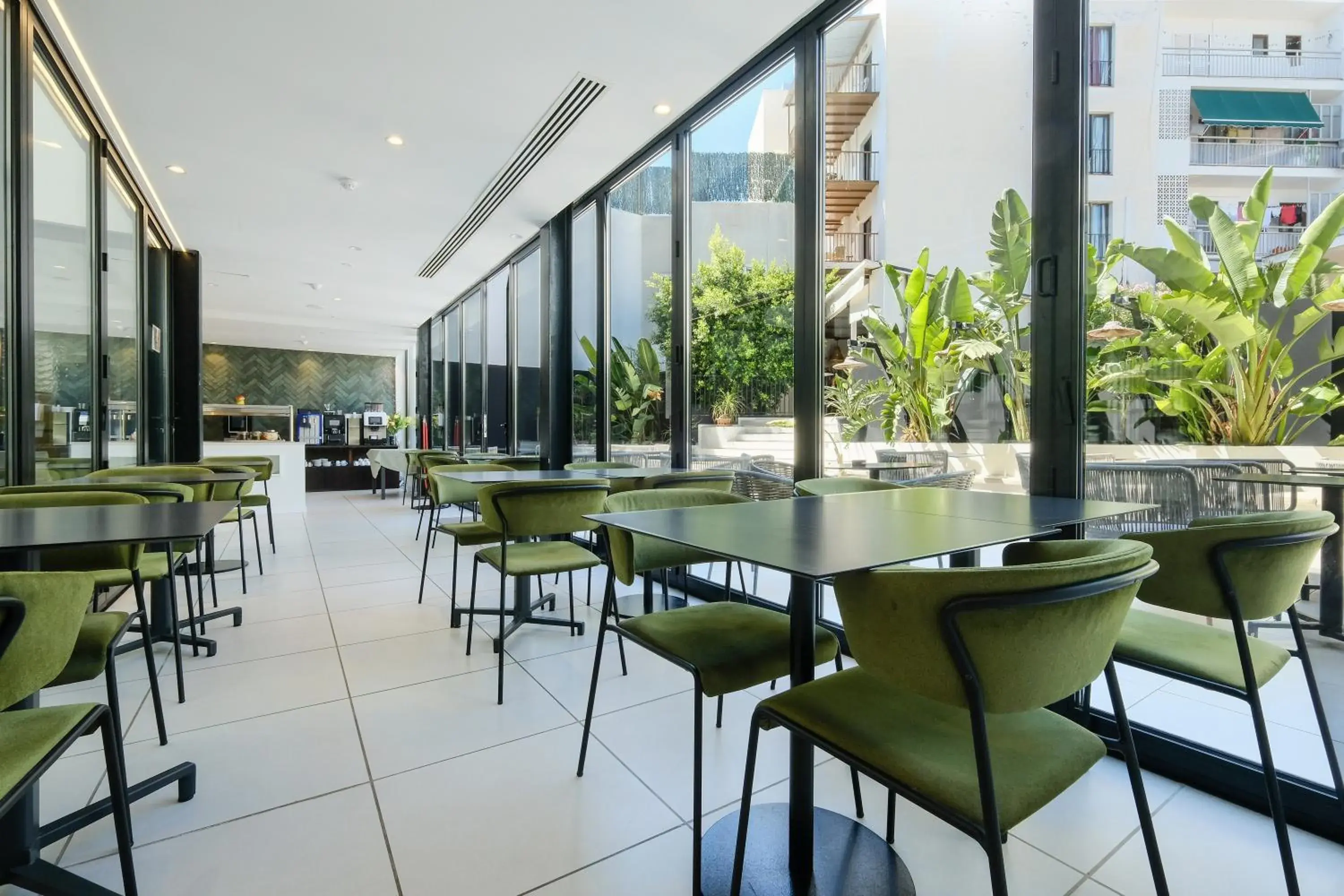 Restaurant/places to eat in M. HOTEL Restaurant/places to eat in M. HOTEL