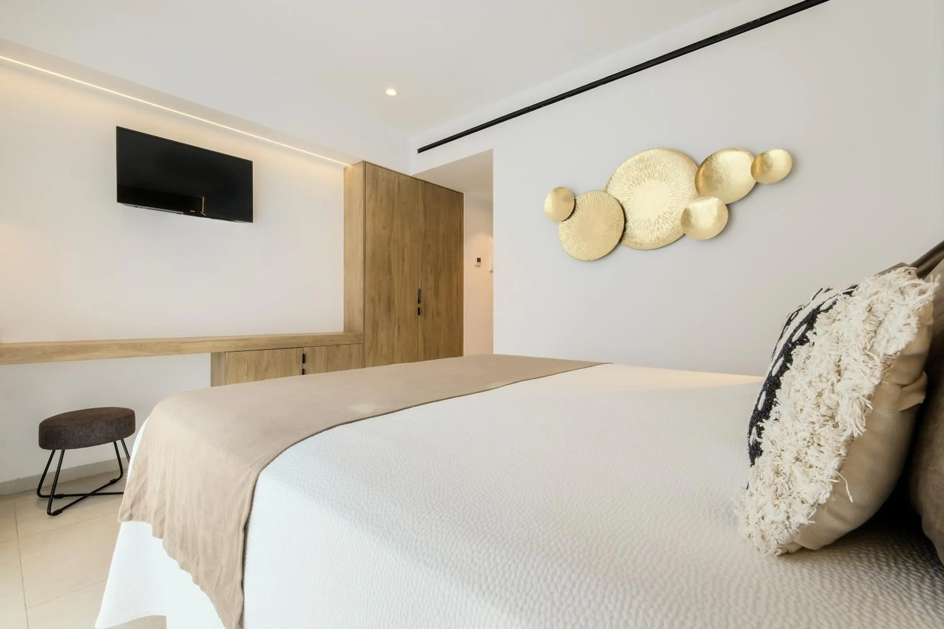 Photo of the whole room, Bed in M. HOTEL