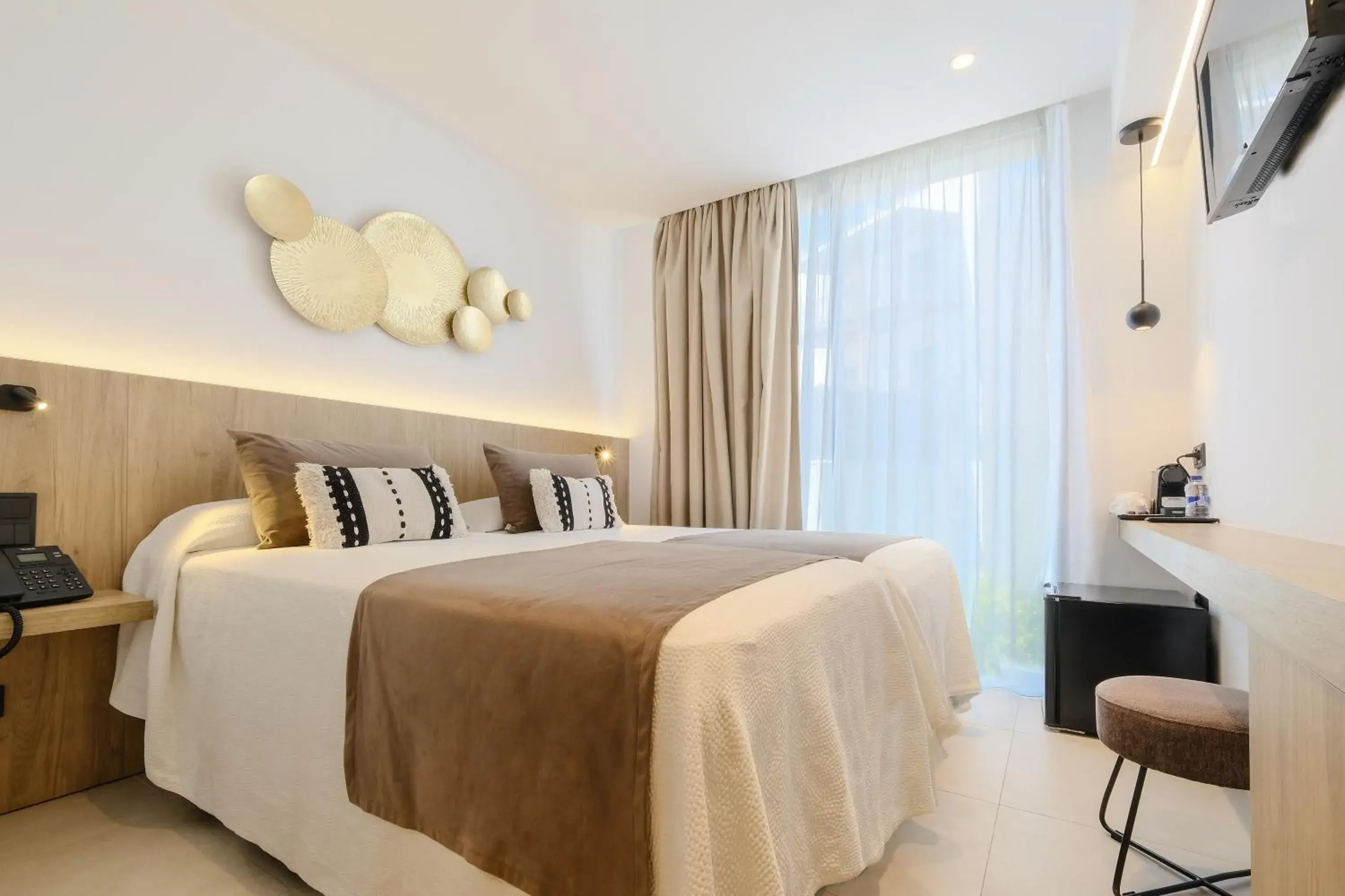 Photo of the whole room, Bed in M. HOTEL Photo of the whole room, Bed in M. HOTEL