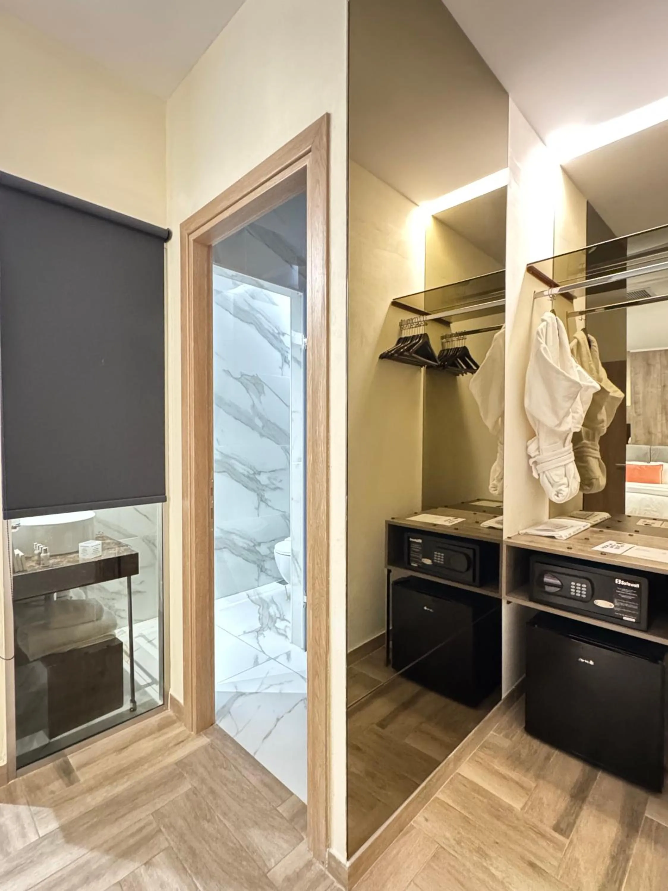 Bathroom in Athens The L7 Str - Luxury Boutique Collection Hotel