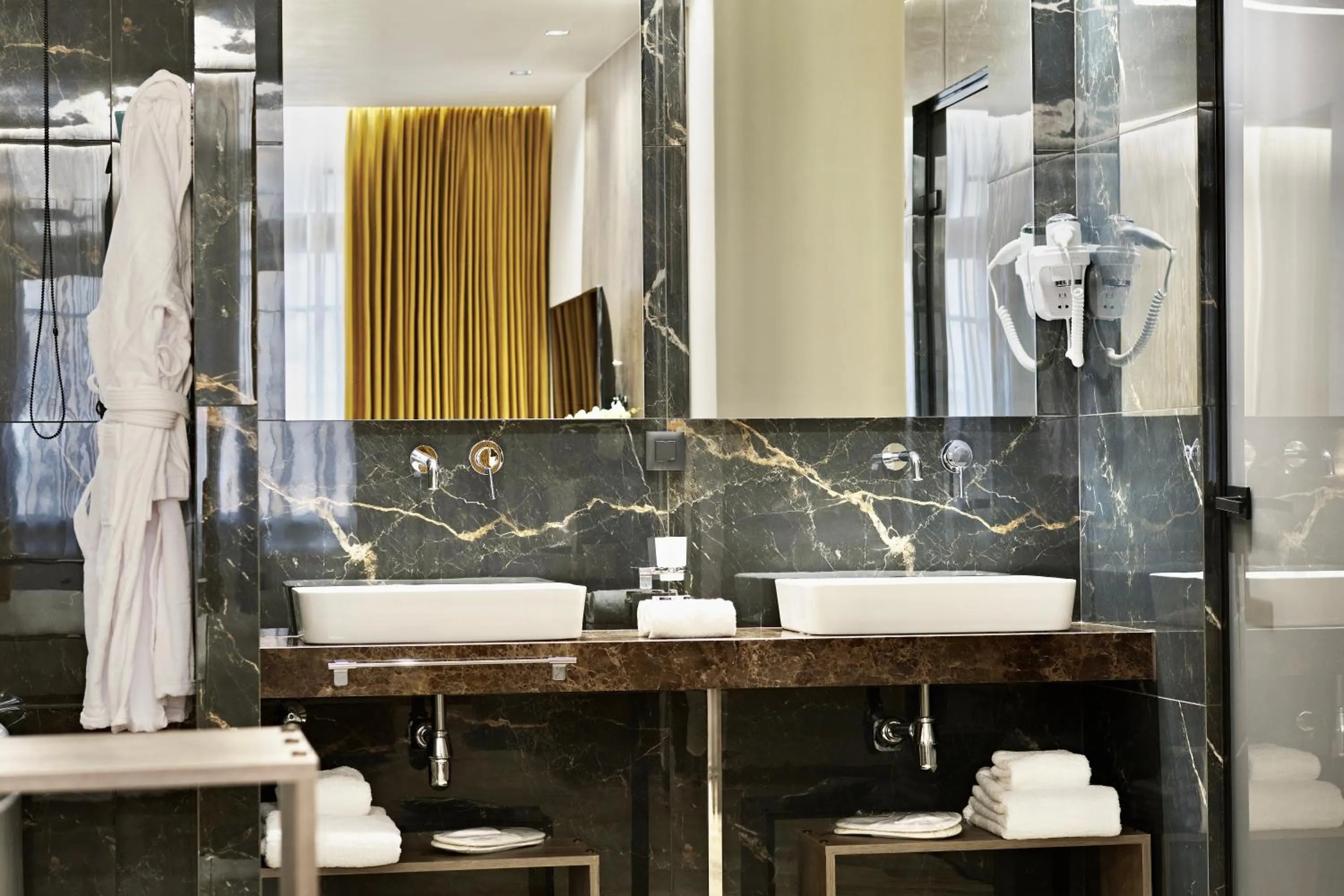 Bathroom in Athens The L7 Str - Luxury Boutique Collection Hotel