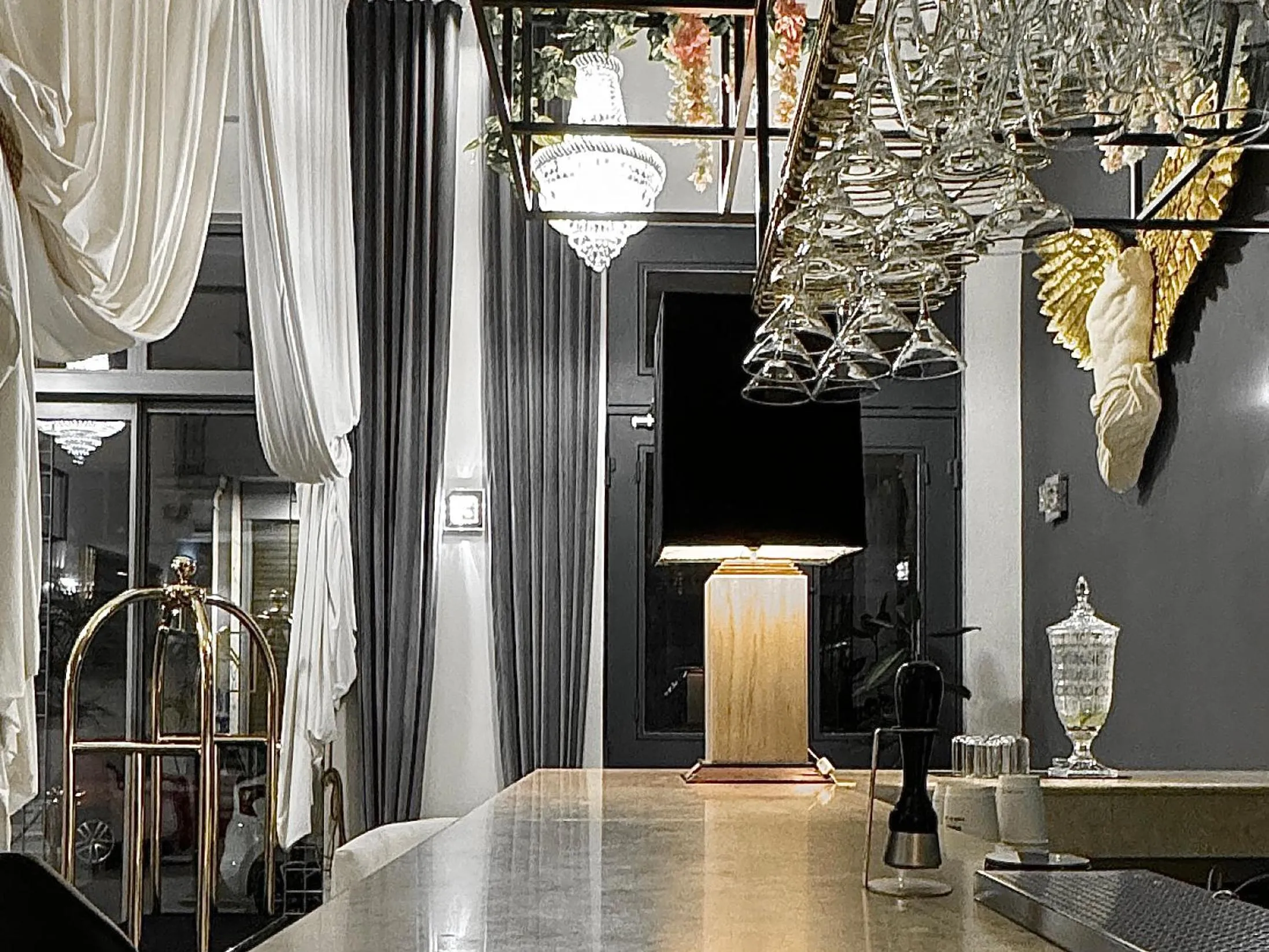 Lounge or bar in Athens The L7 Str - Luxury Boutique Collection Hotel