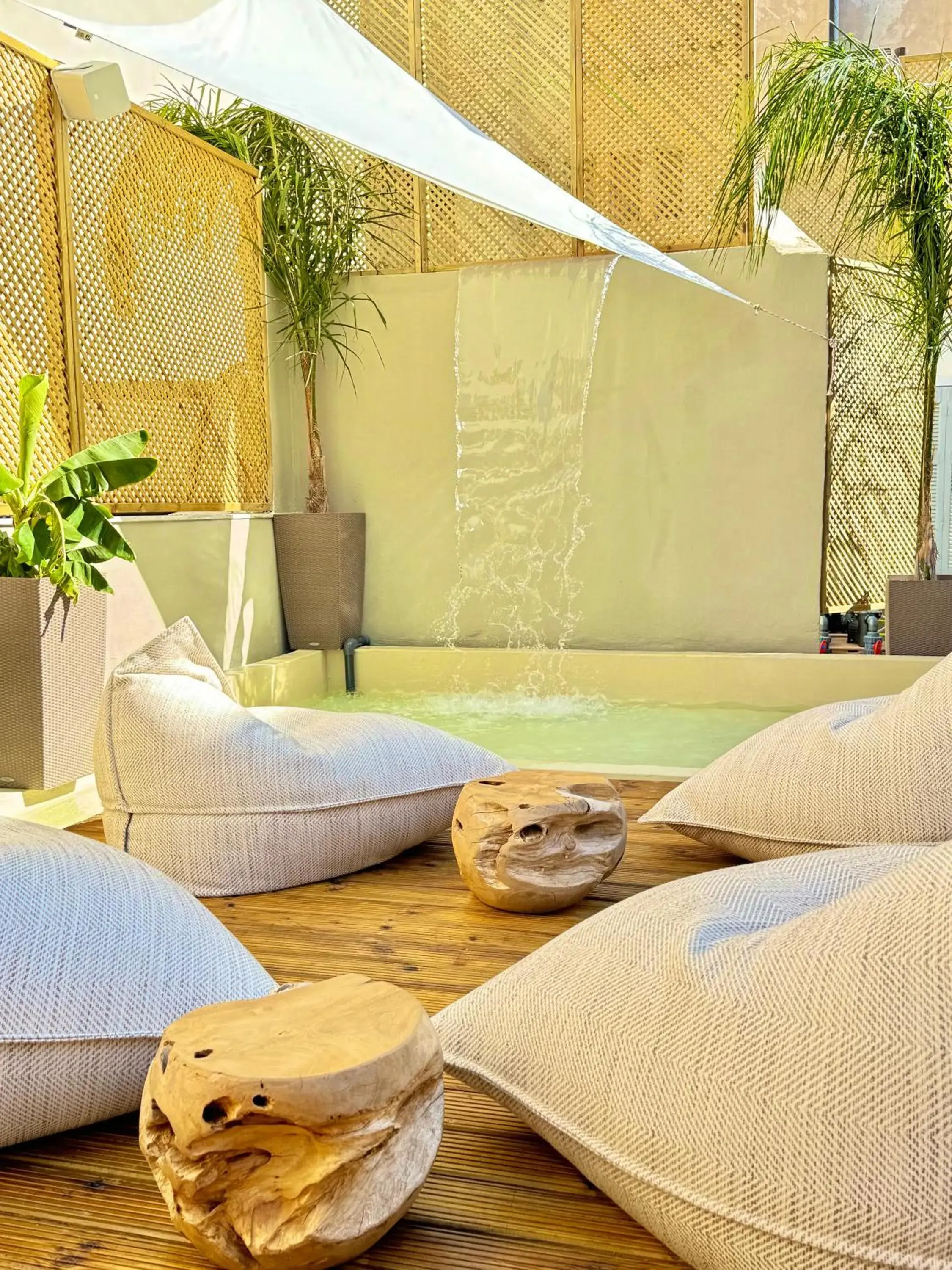 Property building in Athens The L7 Str - Luxury Boutique Collection Hotel Property building in Athens The L7 Str - Luxury Boutique Collection Hotel