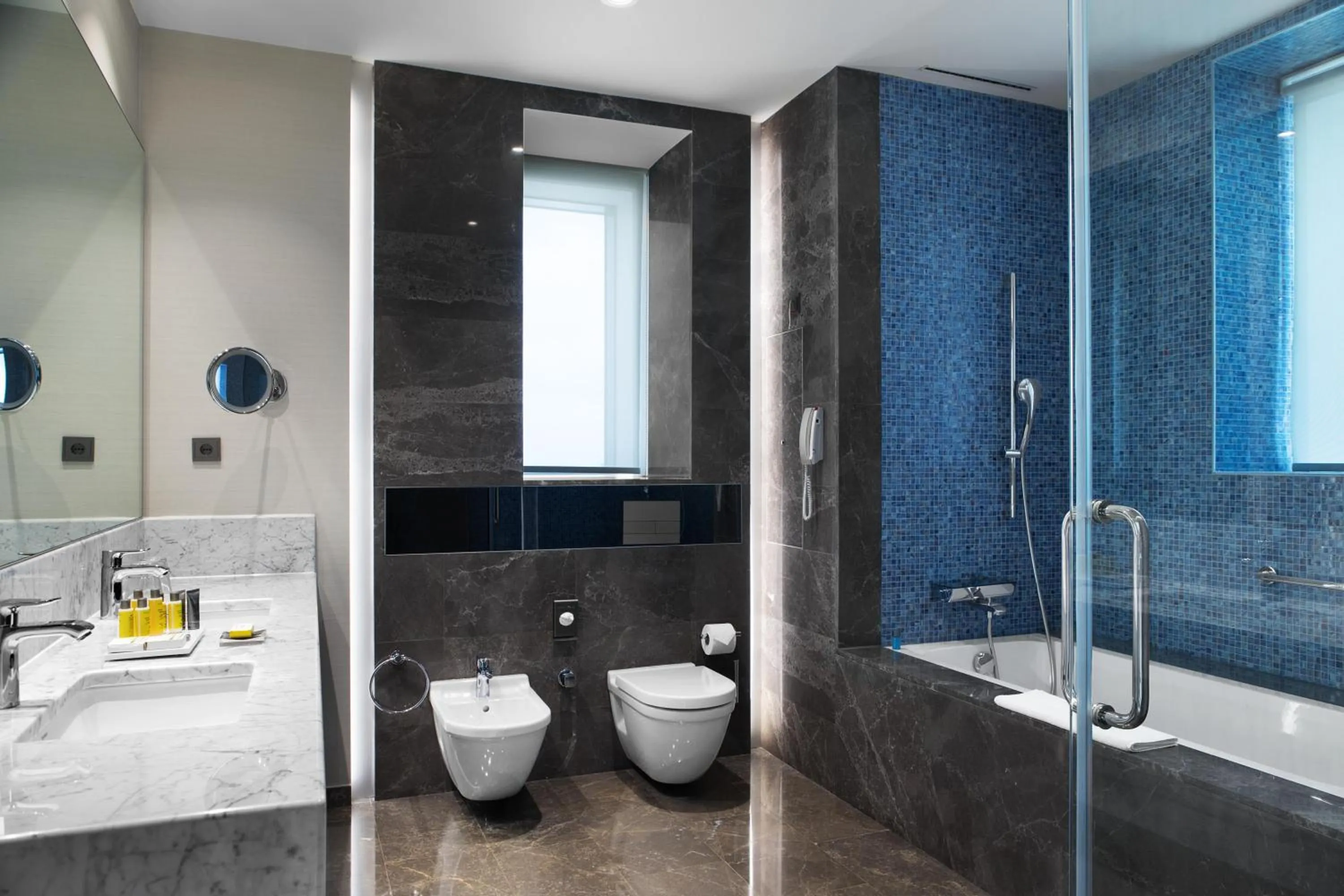 Bathroom in Istanbul Marriott Hotel Sisli