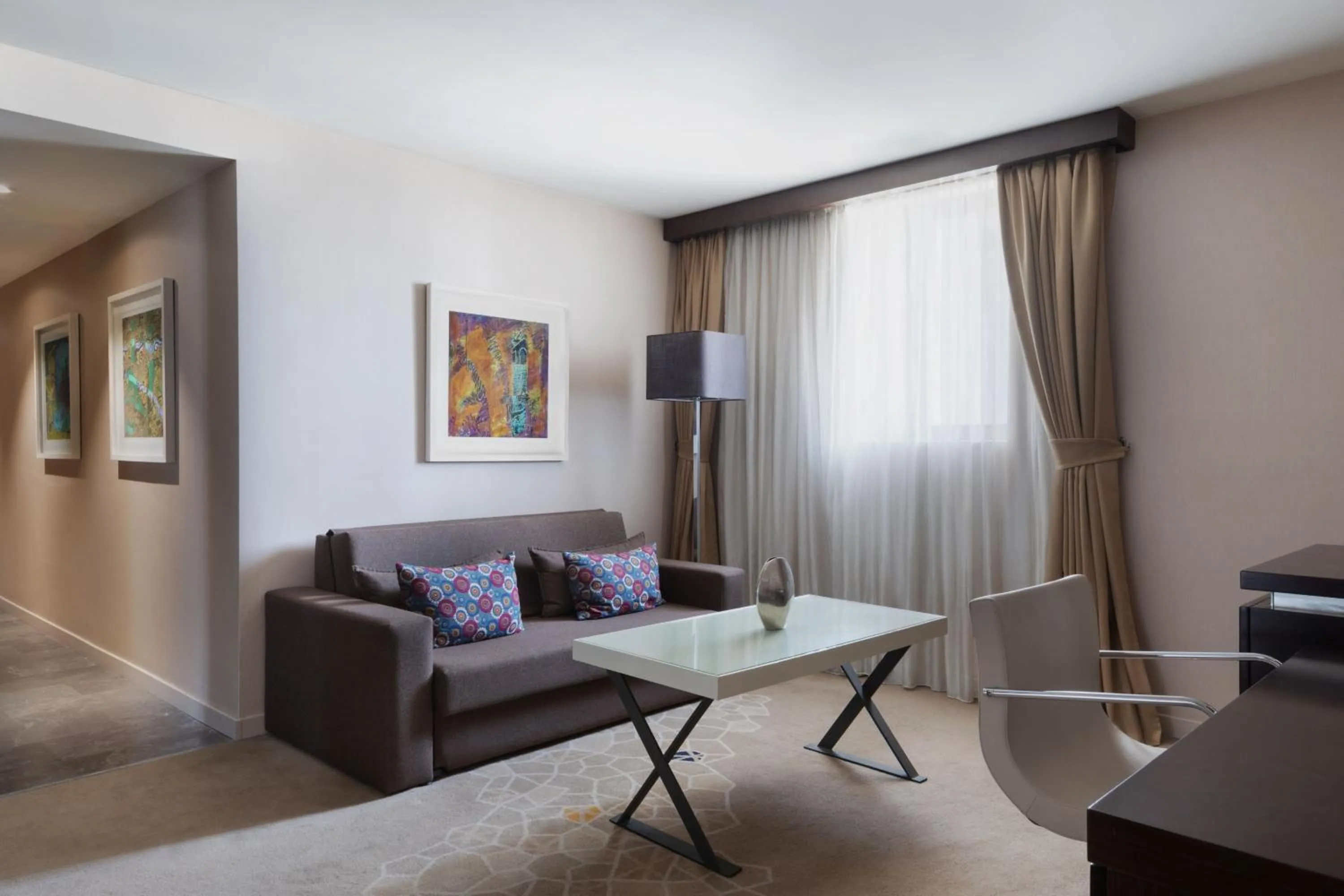 Living room in Istanbul Marriott Hotel Sisli