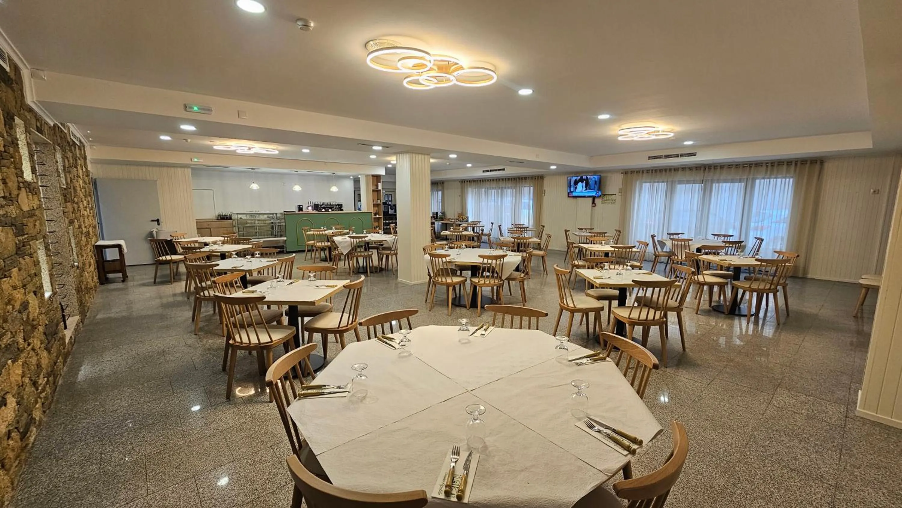 Restaurant/places to eat in Hotel O Encontro