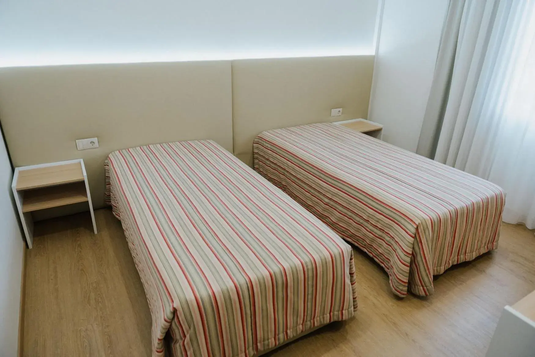 Twin Room - single occupancy in Hotel O Encontro Twin Room - single occupancy in Hotel O Encontro