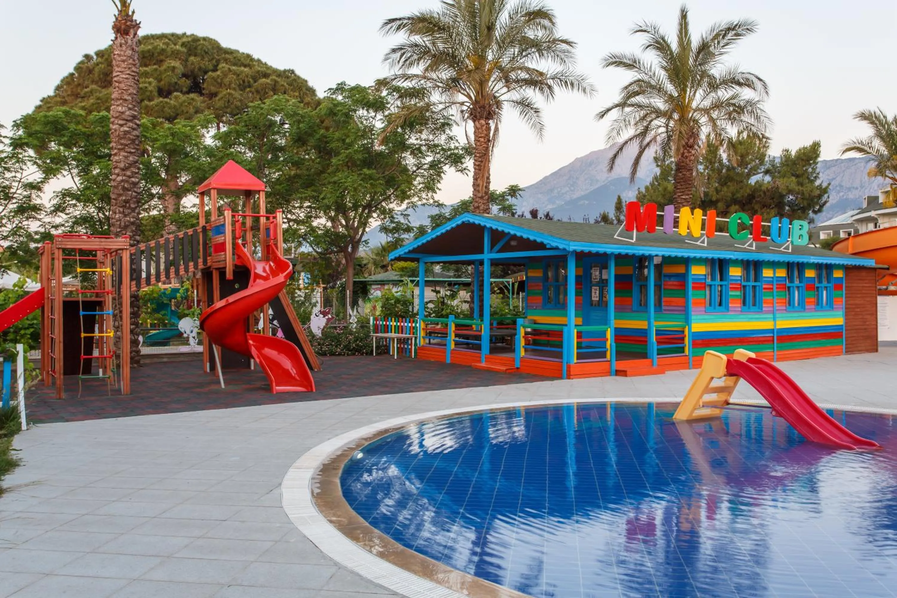 Day in Lucida Beach Hotel - Ultra All Inclusive