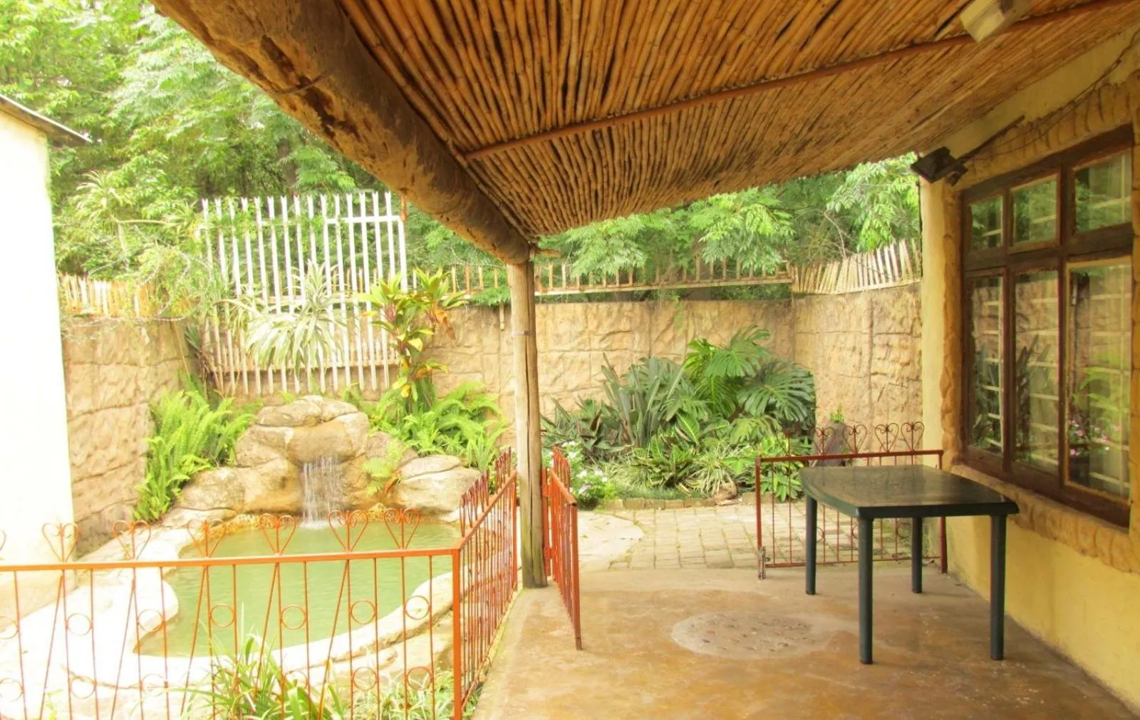 Patio in Hazyview Country Cottages