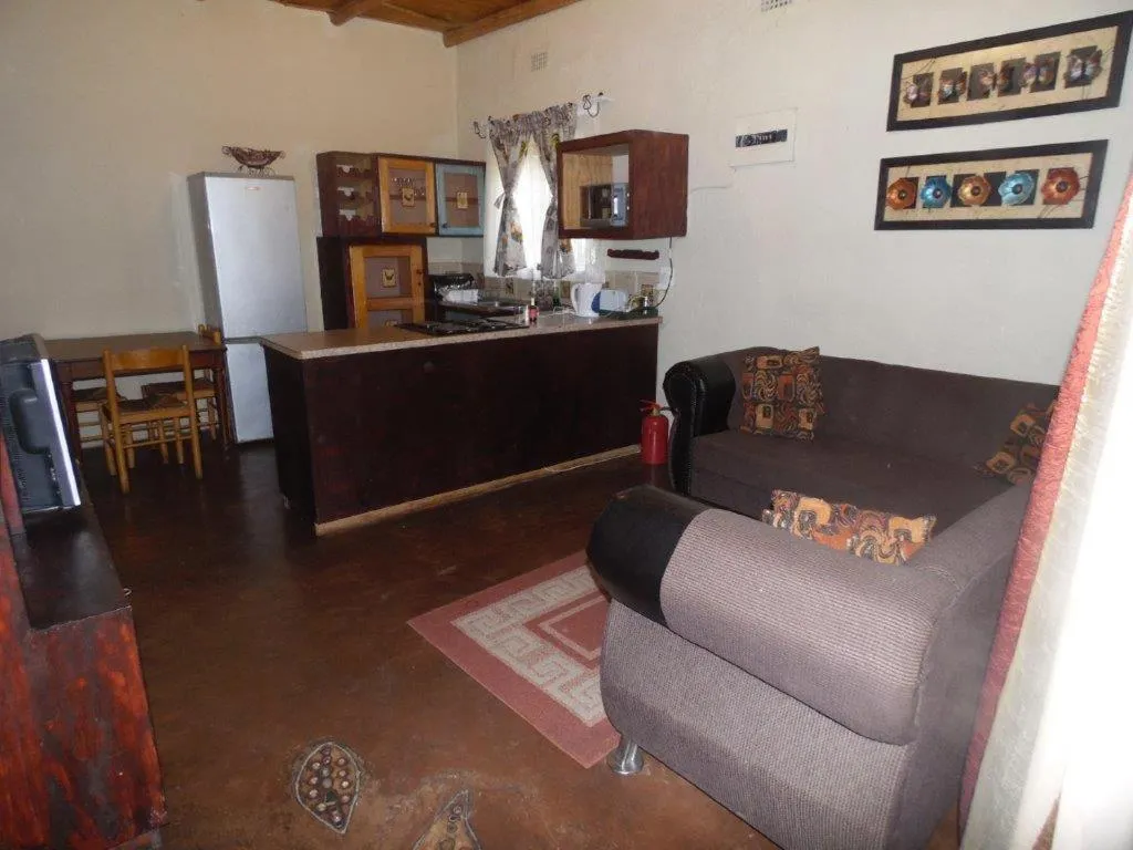 Living room in Hazyview Country Cottages