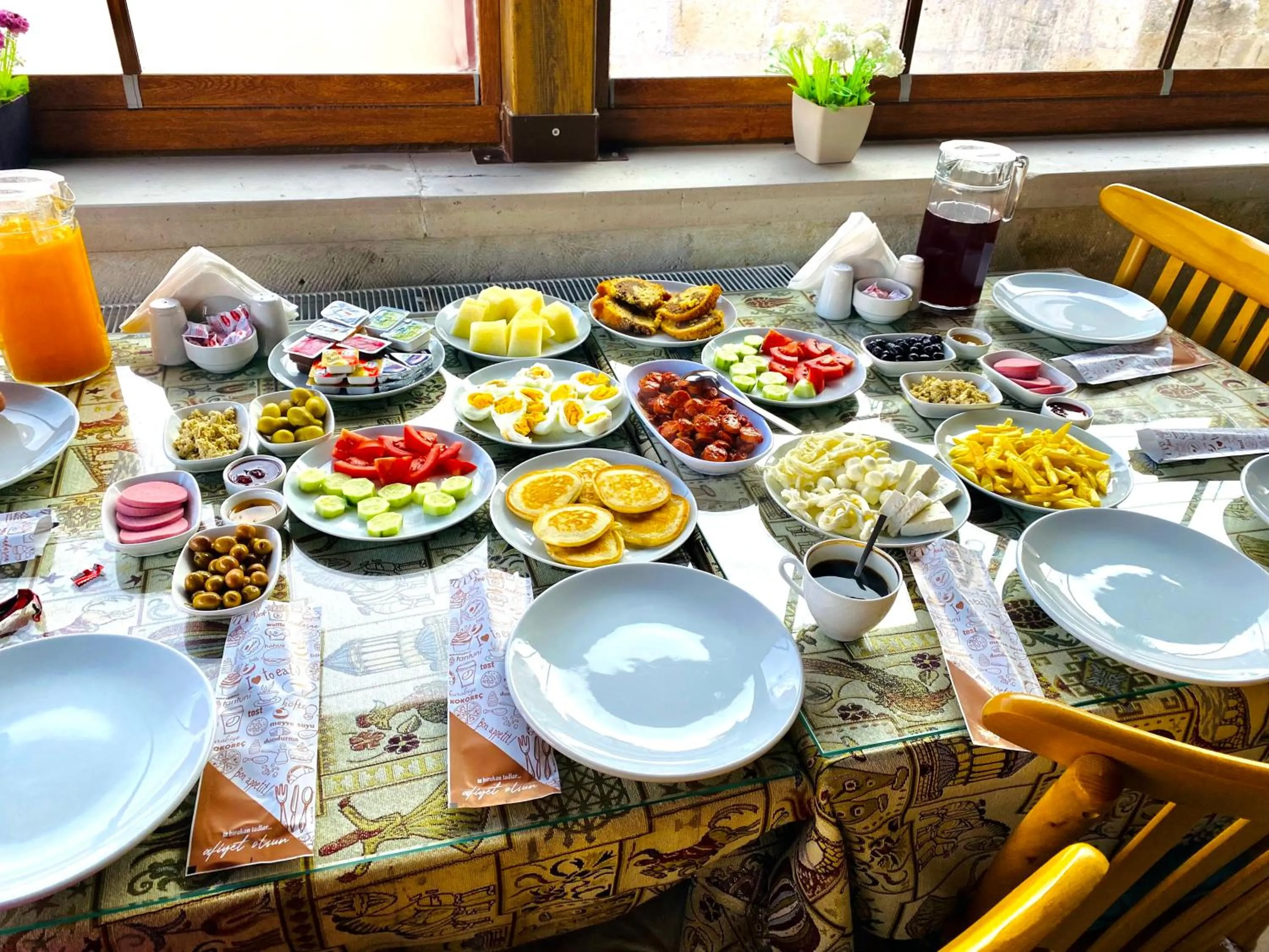 Breakfast in Kaya Konak Cave