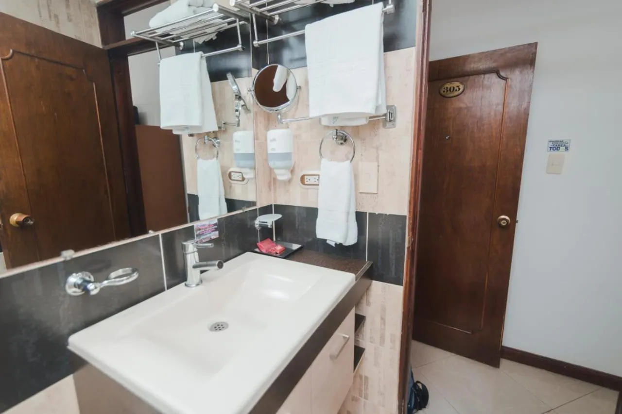HOTEL ACHALAY