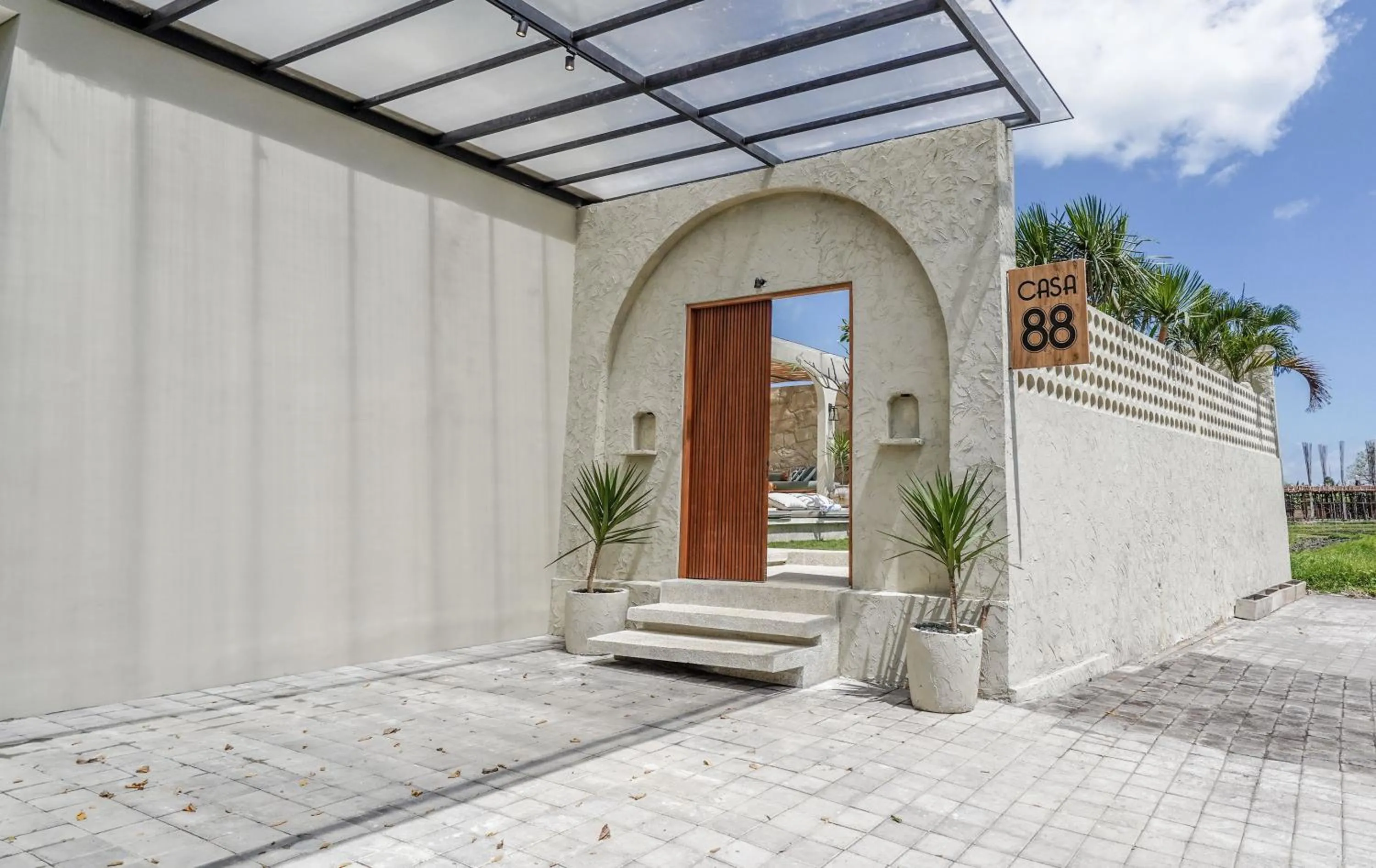 Facade/entrance in Casa 88 Berawa