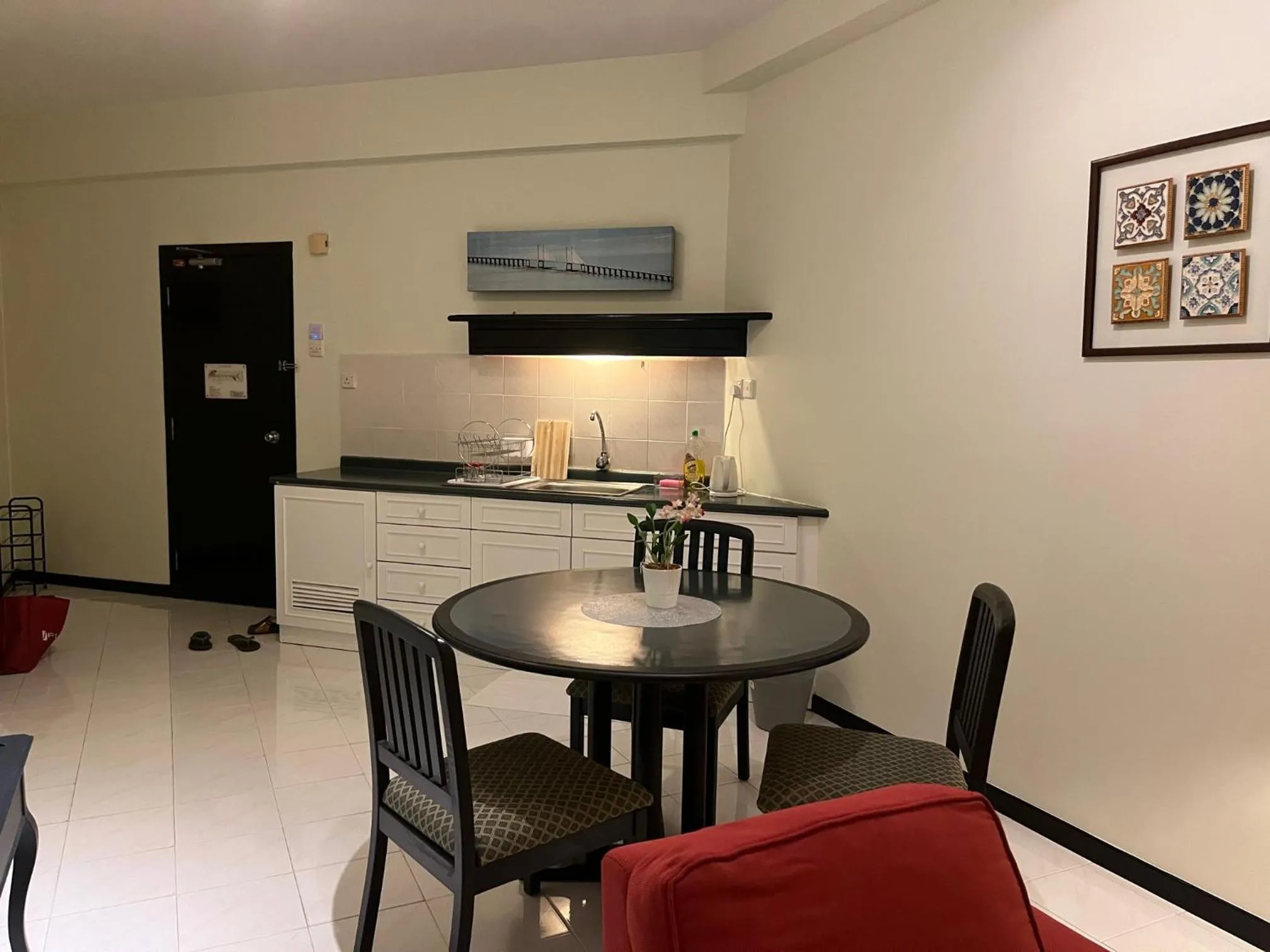 Kitchen or kitchenette in Paradise by the Sea in Penang by Veron at Rainbow Paradise