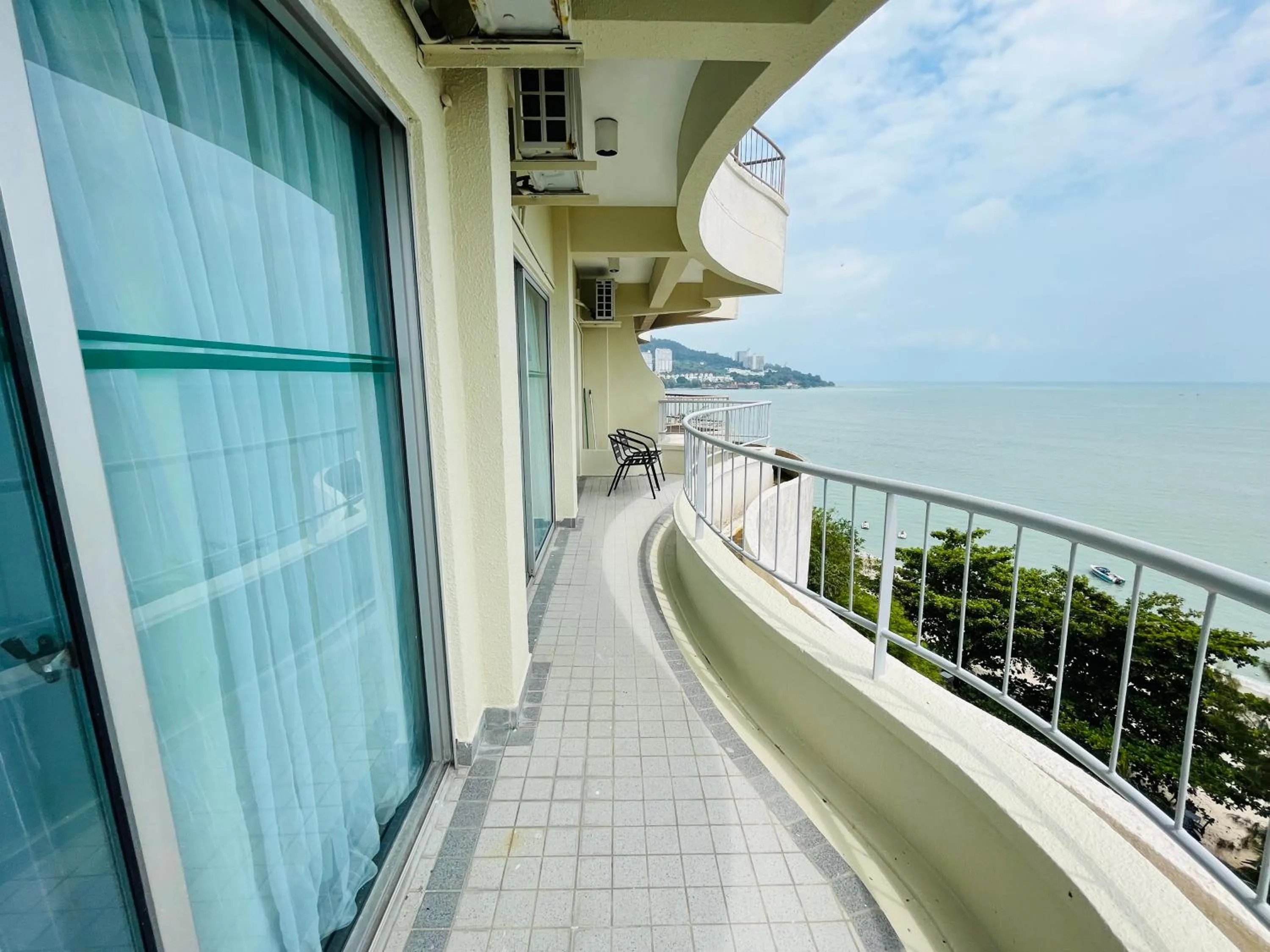 Balcony/Terrace in Paradise by the Sea in Penang by Veron at Rainbow Paradise