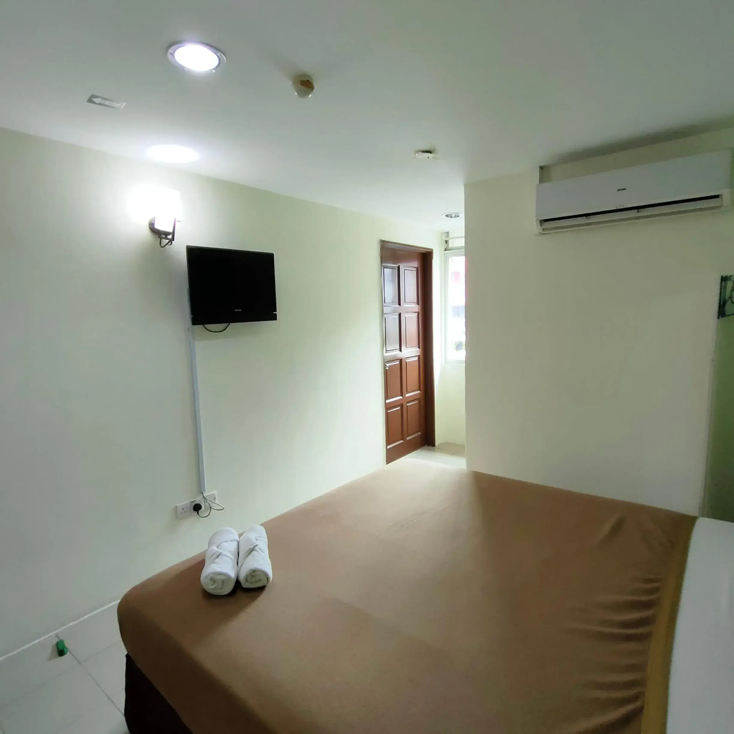 Photo of the whole room, Bed in Best One Hotel Photo of the whole room, Bed in Best One Hotel