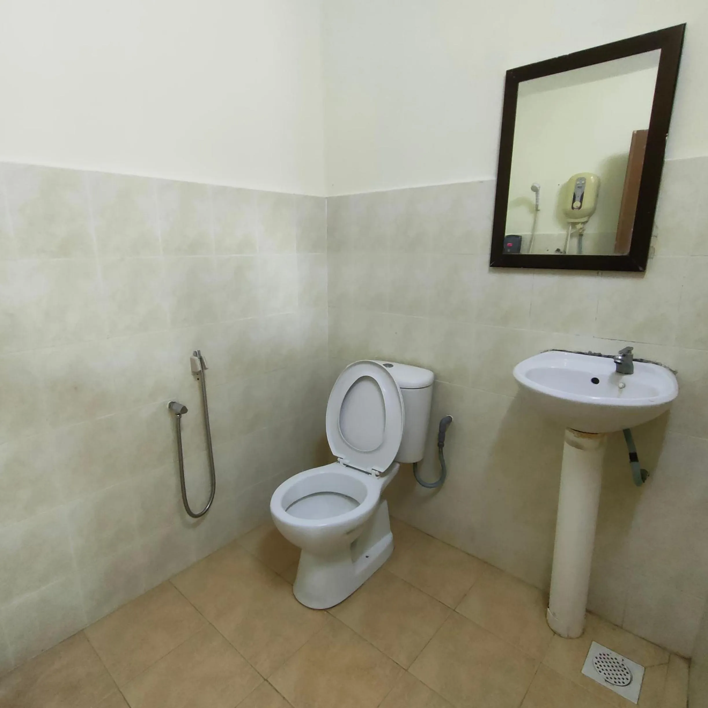 Bathroom in Best One Hotel