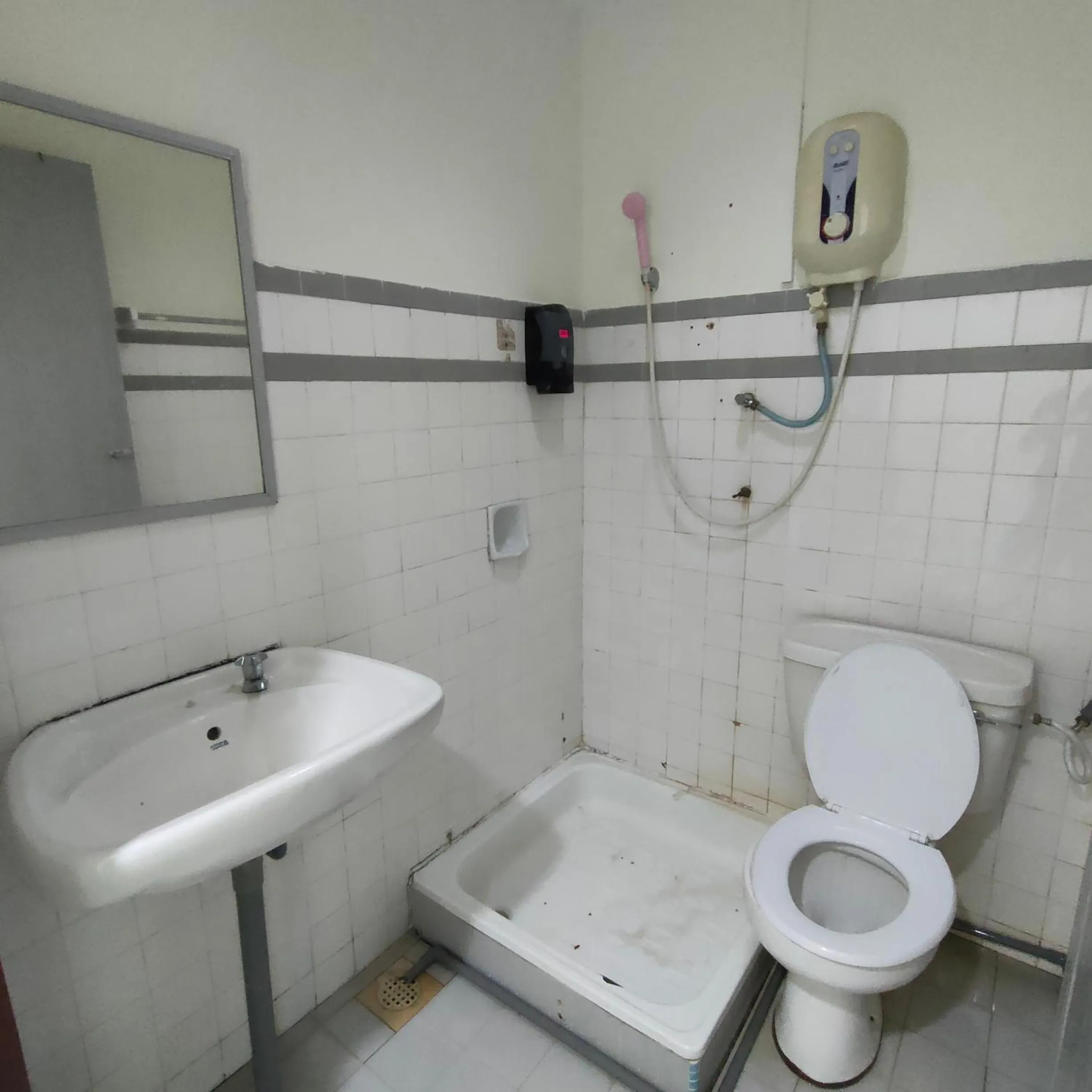 Bathroom in Best One Hotel