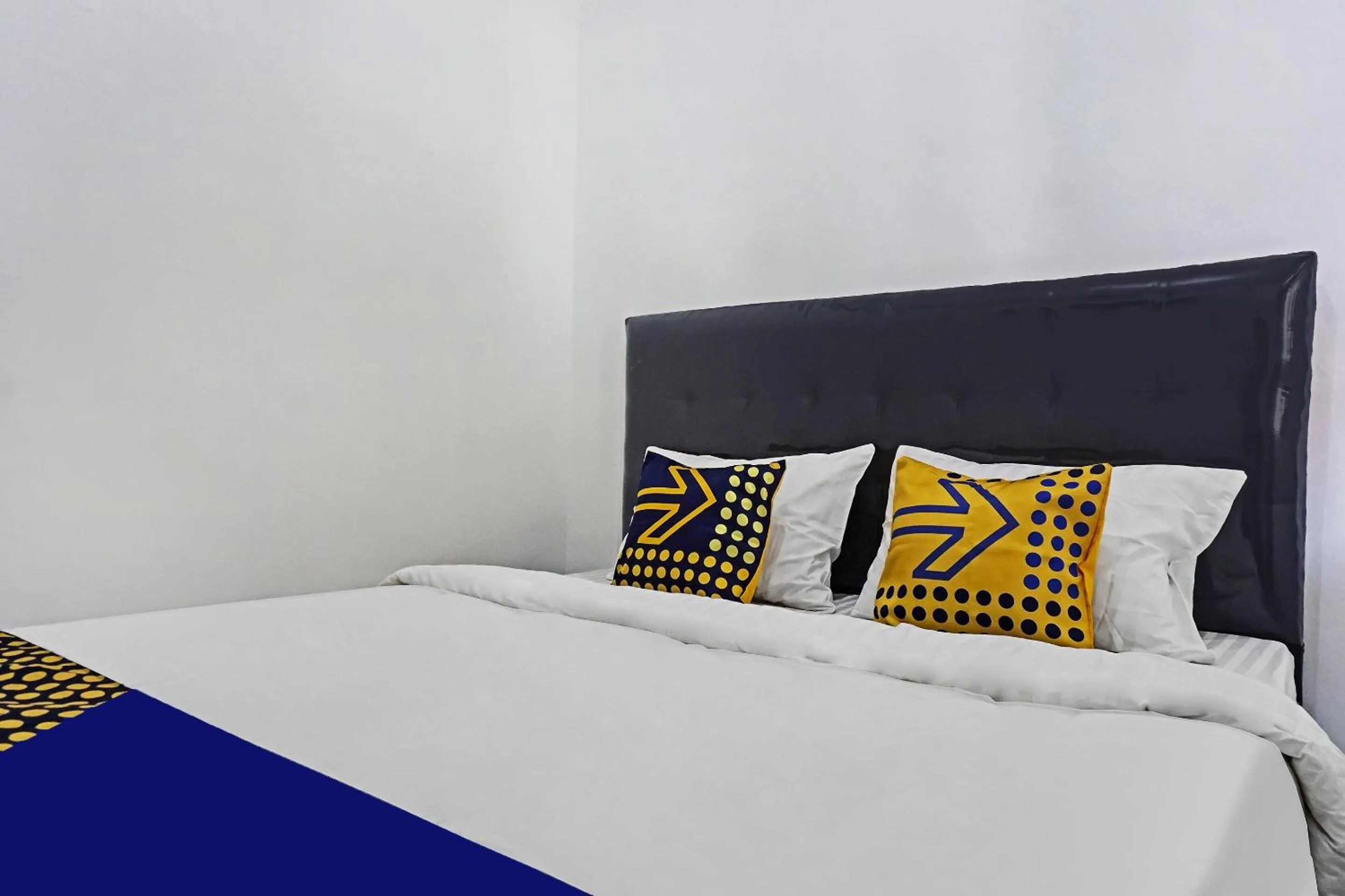 Bedroom, Bed in Hotel O Wisma Asri Putra Syariah