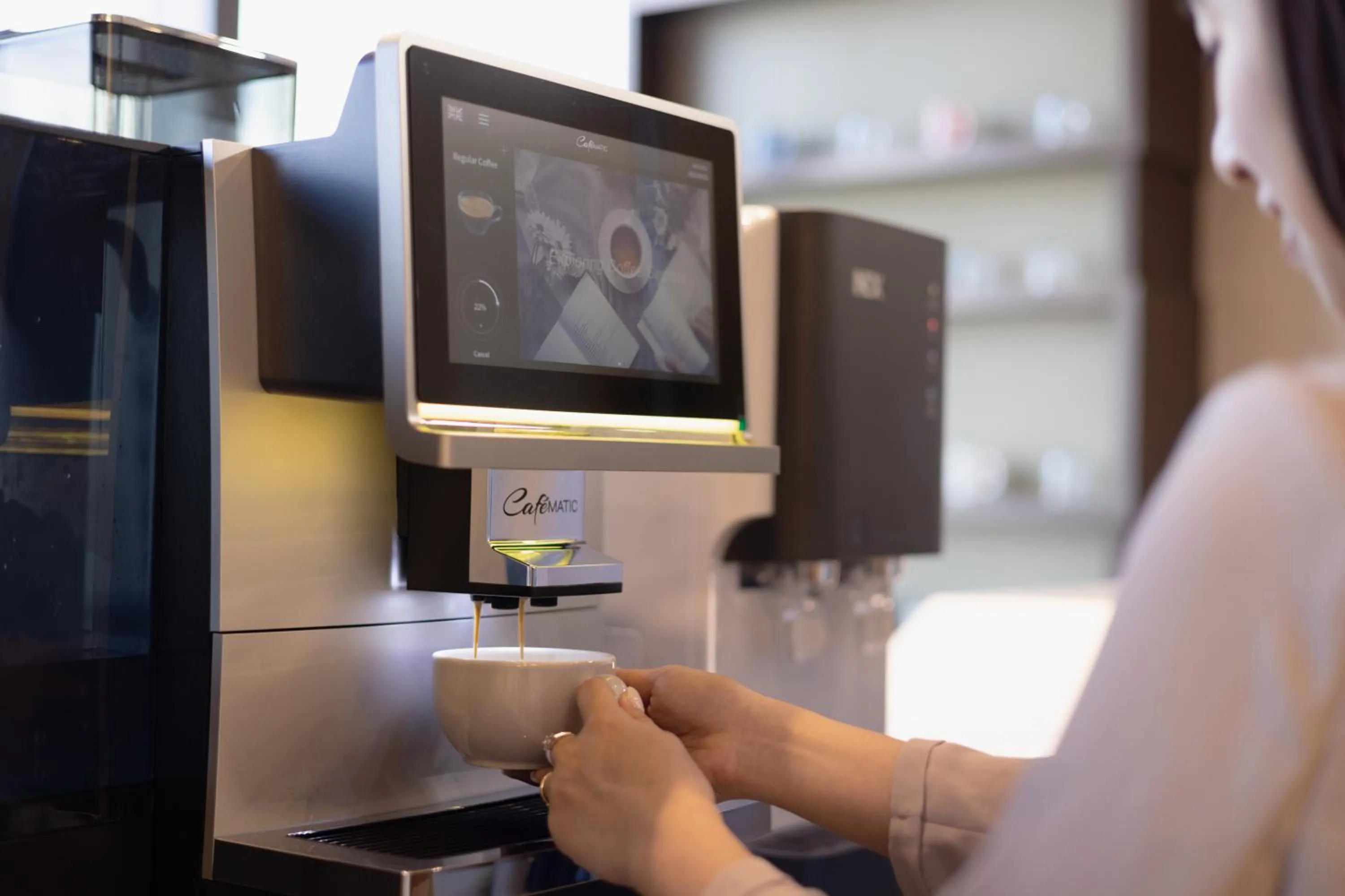 Coffee/tea facilities in Starphire Hotel