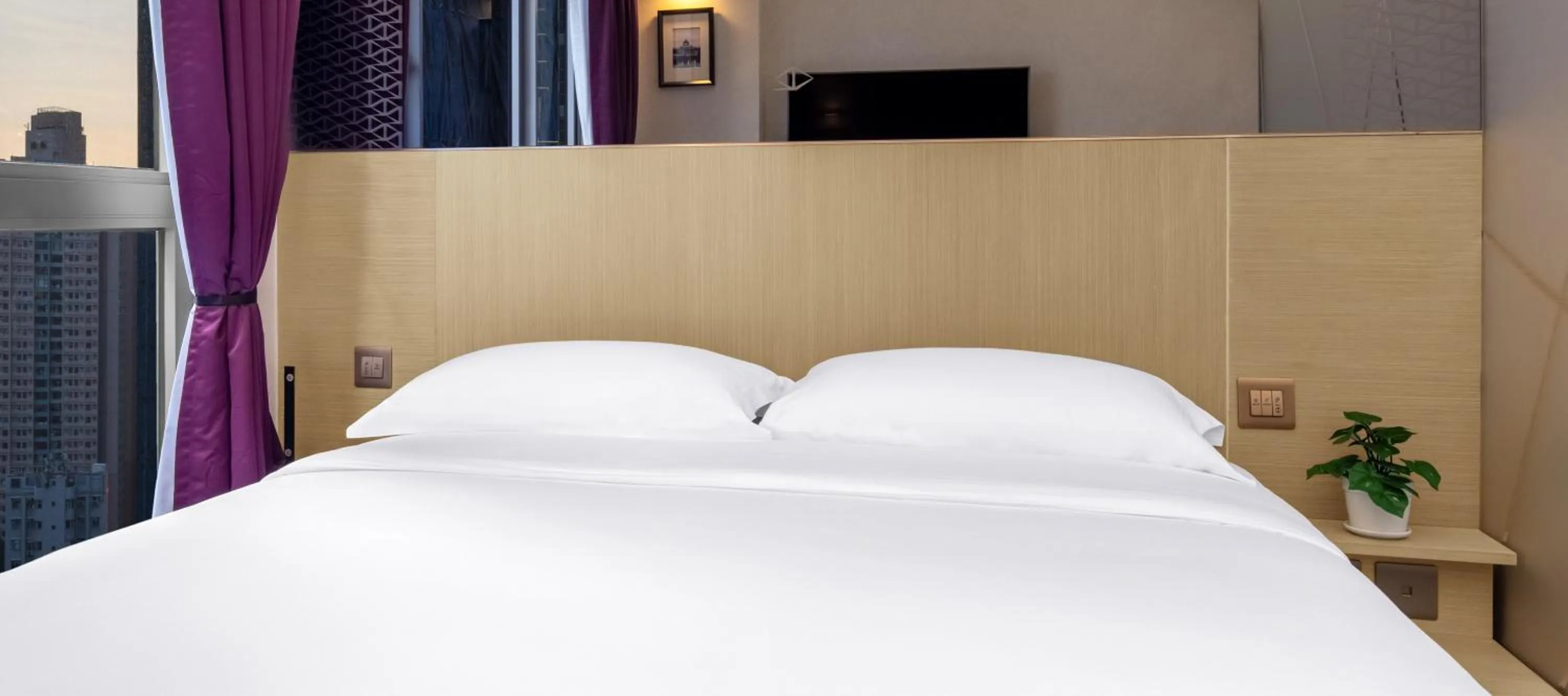 Bedroom, Bed in Starphire Hotel