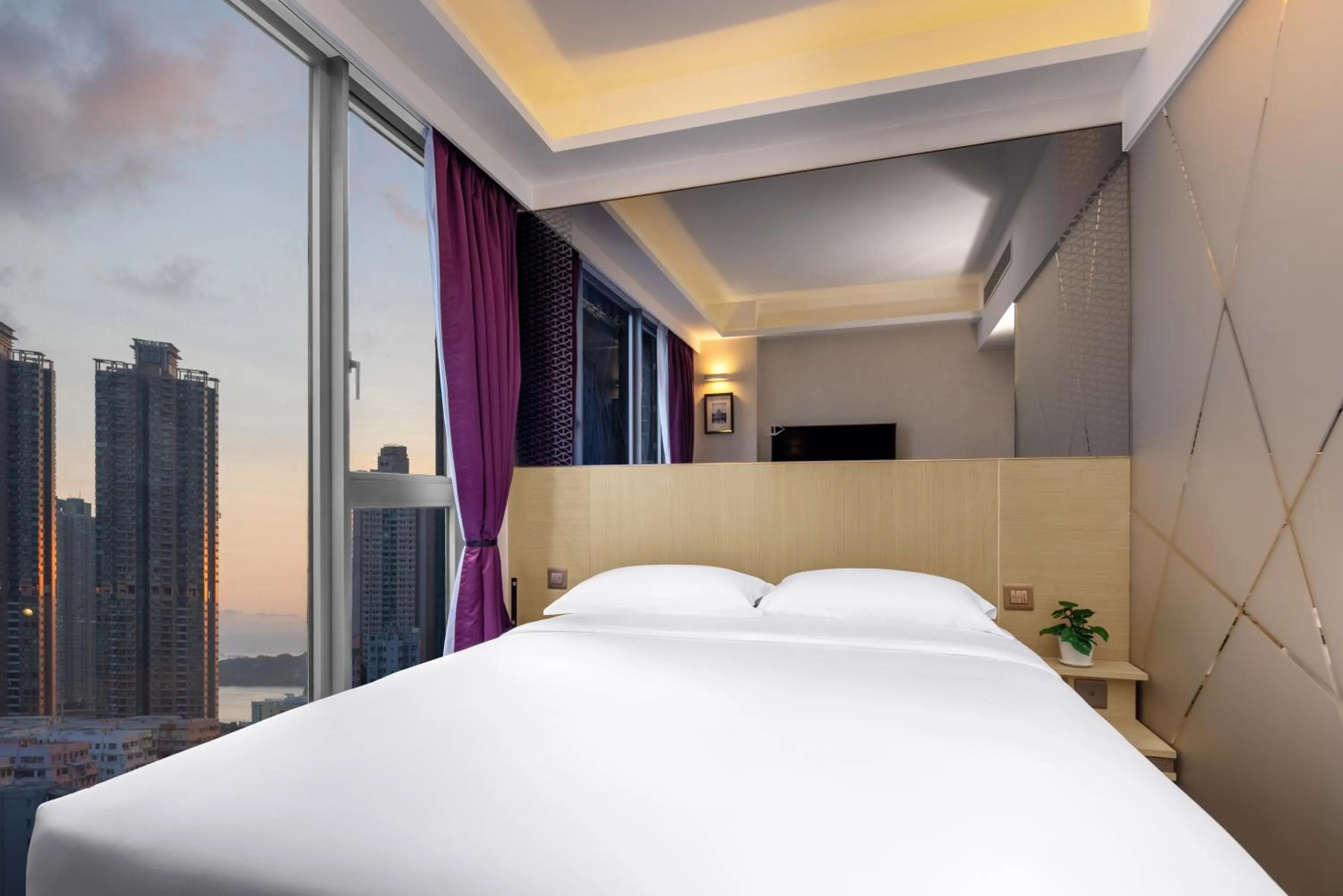 Bedroom, Bed in Starphire Hotel