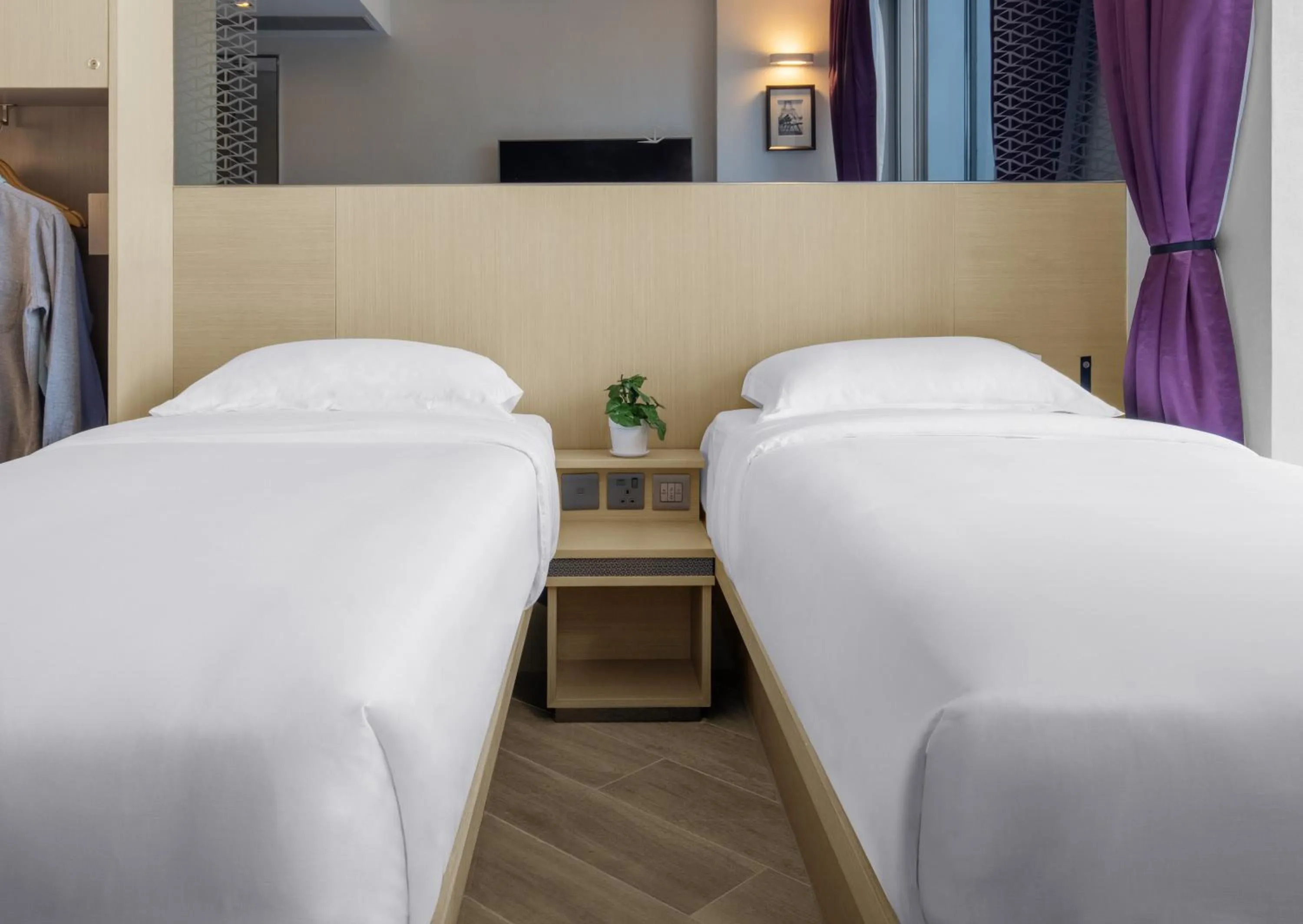 Bedroom, Bed in Starphire Hotel