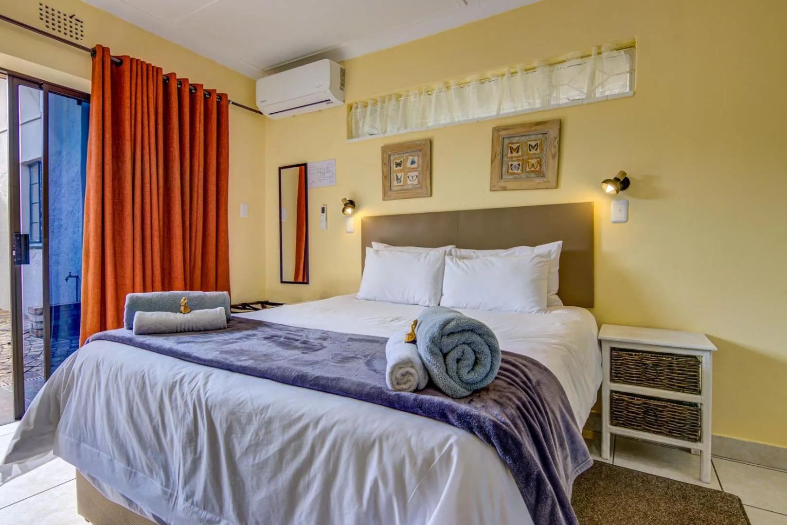 Bed in Edenvale Guest House