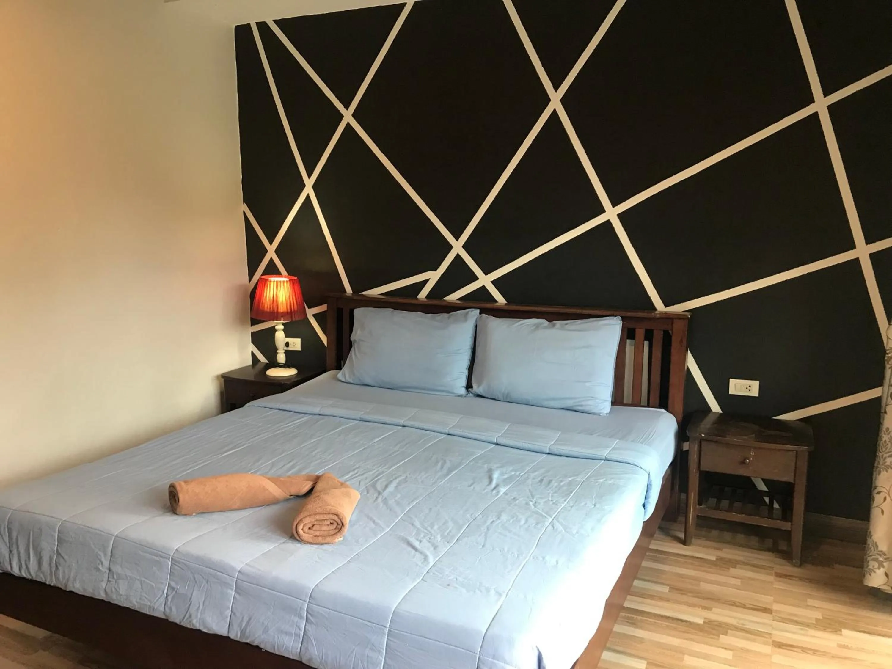 Bed in PP Midnight Hotel