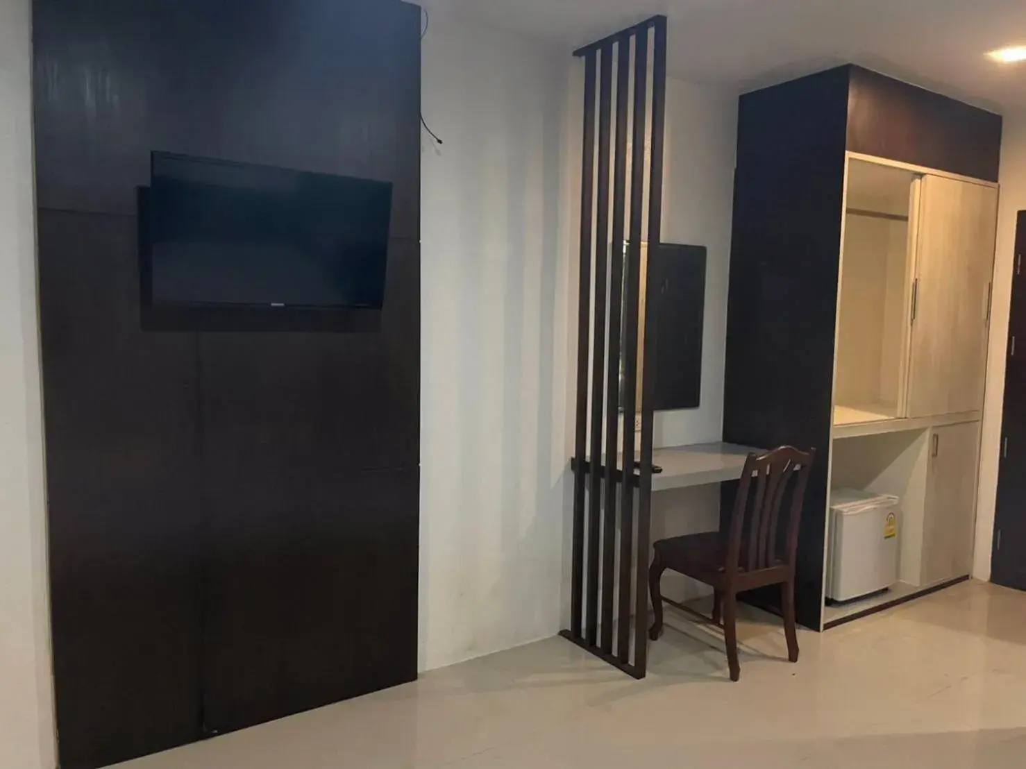 Standard Double Room in PP Midnight Hotel Standard Double Room in PP Midnight Hotel