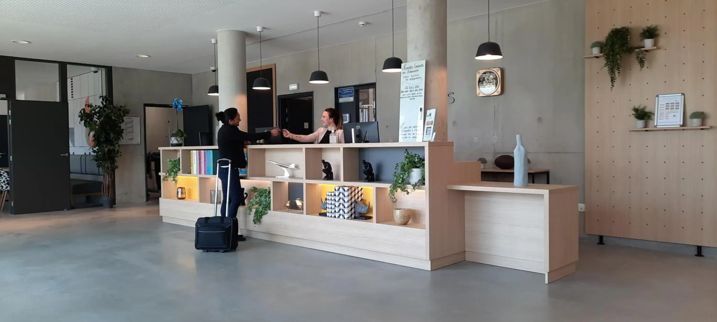 Lobby or reception in Appart Hotel Odalys City Toulouse Blagnac Aéroport Lobby or reception in Appart Hotel Odalys City Toulouse Blagnac Aéroport