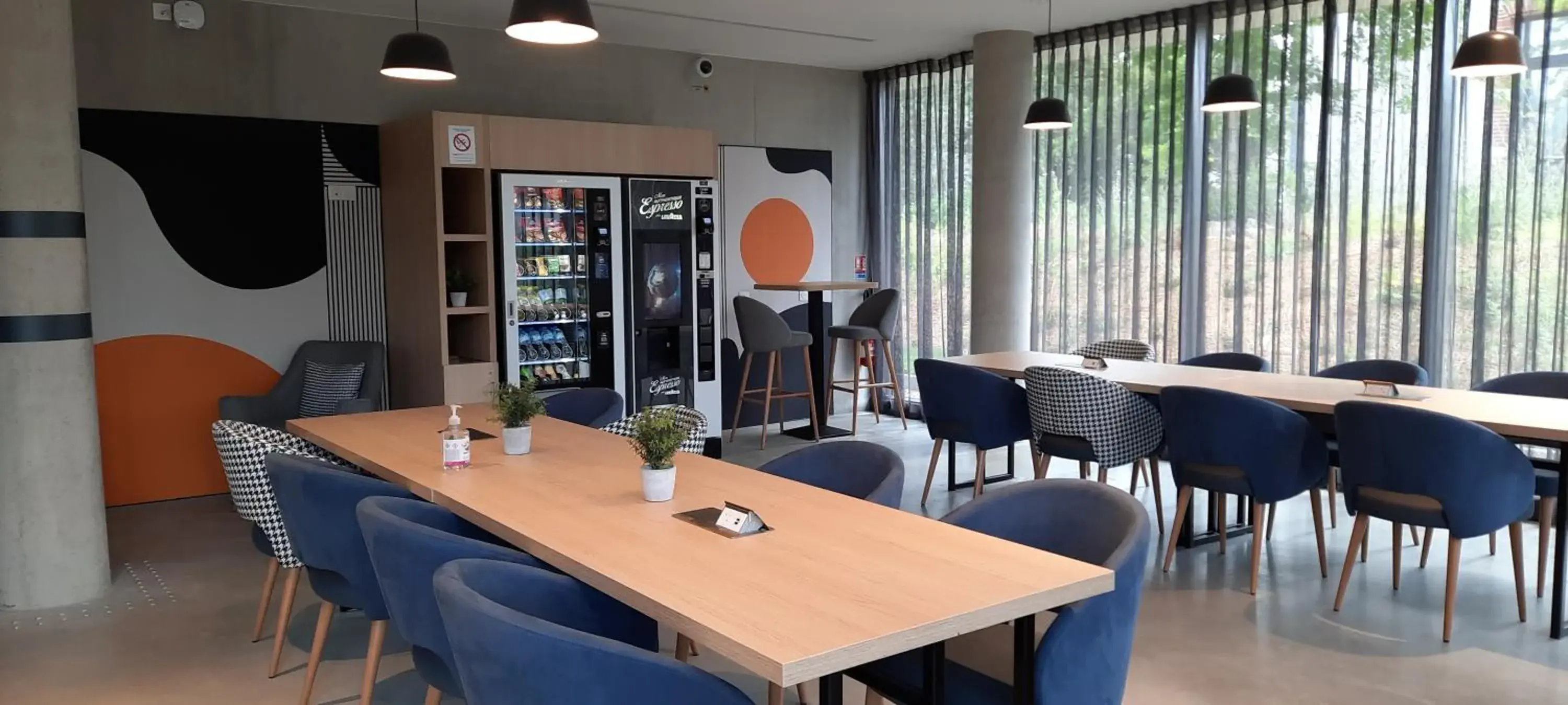 Lobby or reception in Appart Hotel Odalys City Toulouse Blagnac Aéroport Lobby or reception in Appart Hotel Odalys City Toulouse Blagnac Aéroport