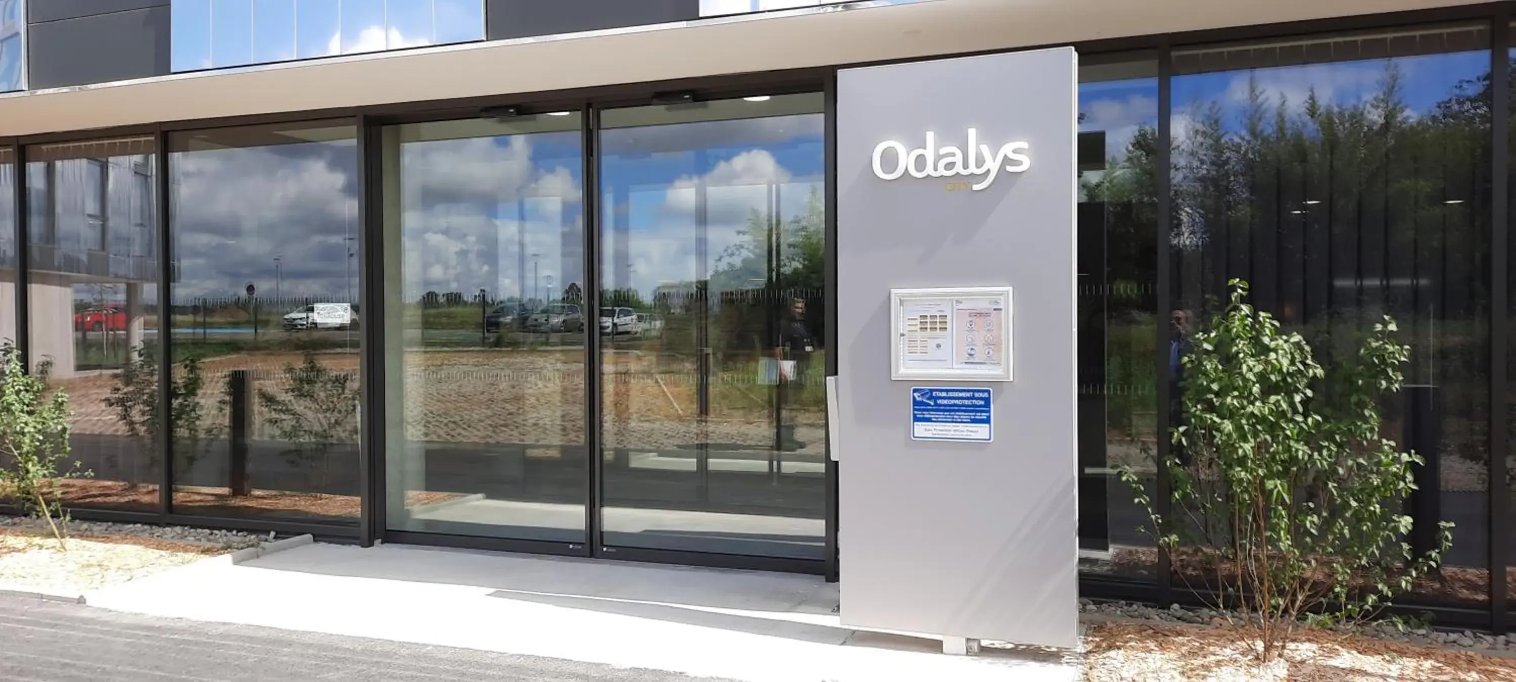 Facade/entrance in Appart Hotel Odalys City Toulouse Blagnac Aéroport Facade/entrance in Appart Hotel Odalys City Toulouse Blagnac Aéroport