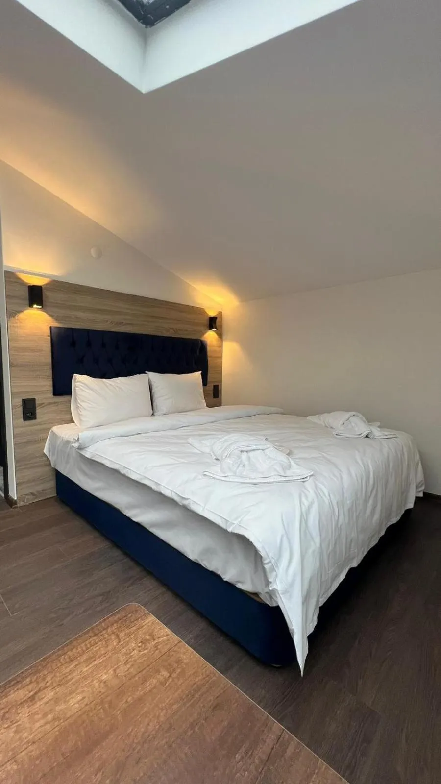 Bed in Melissa Suite