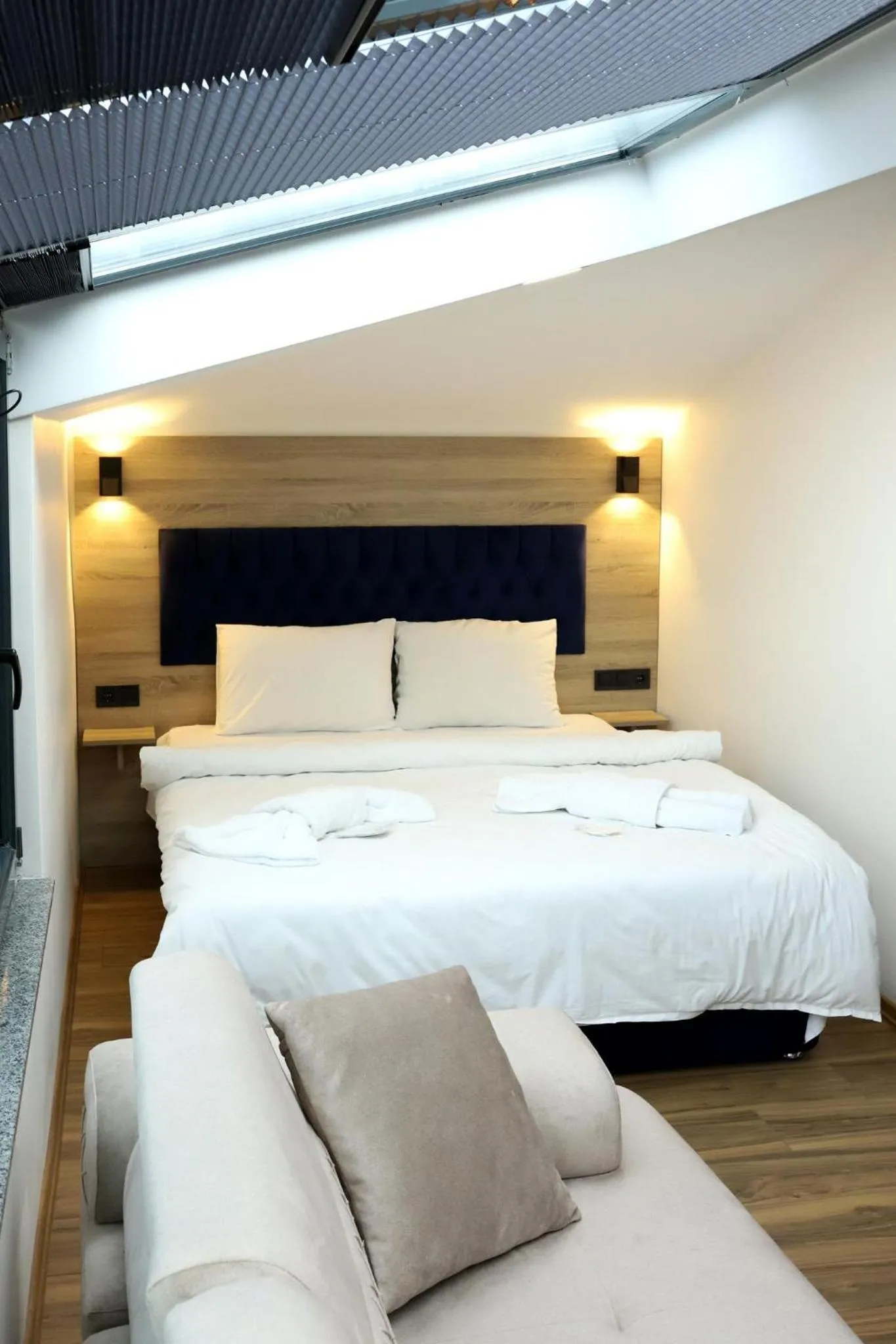 Bed in Melissa Suite