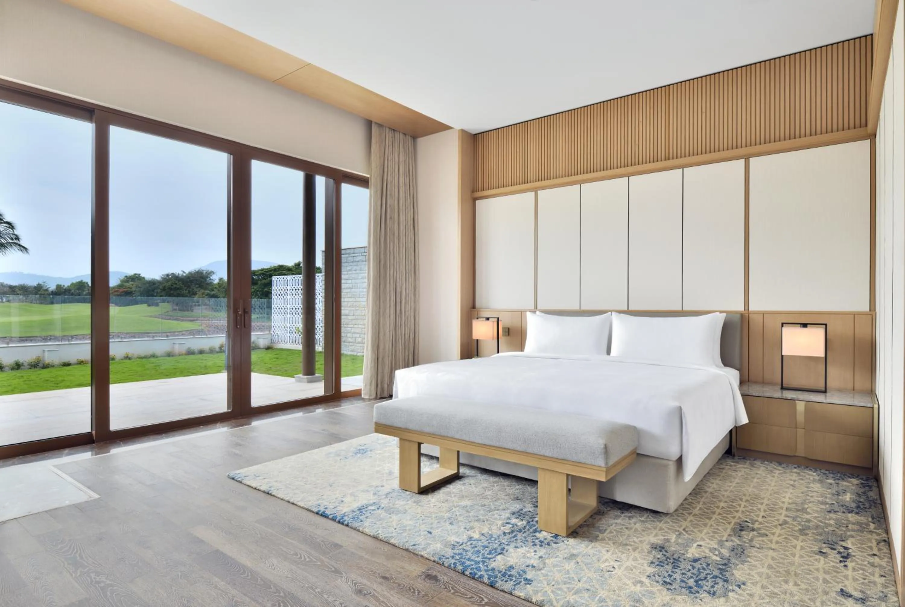 Bedroom, Bed in JW Marriott Hotel Bengaluru Prestige Golfshire Resort & Spa