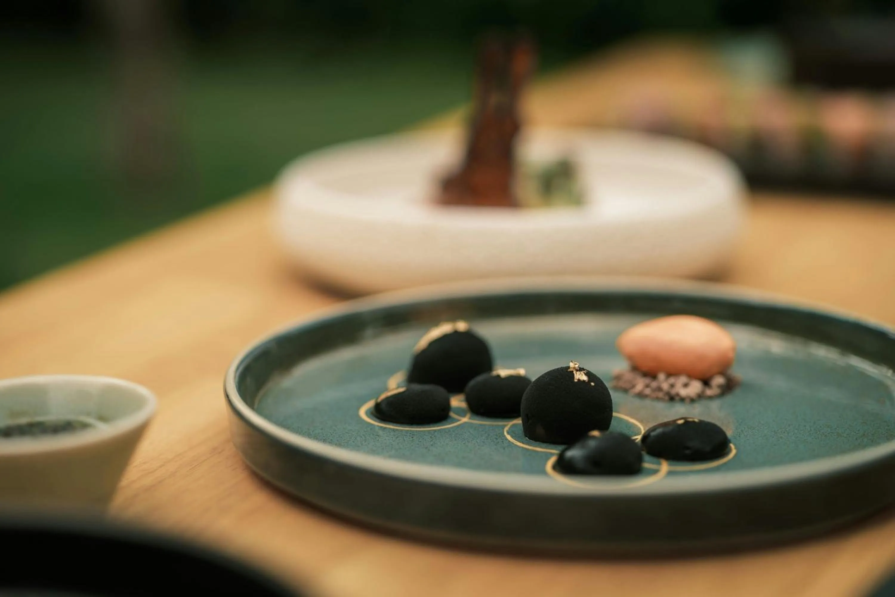 Restaurant/places to eat in JW Marriott Hotel Bengaluru Prestige Golfshire Resort & Spa