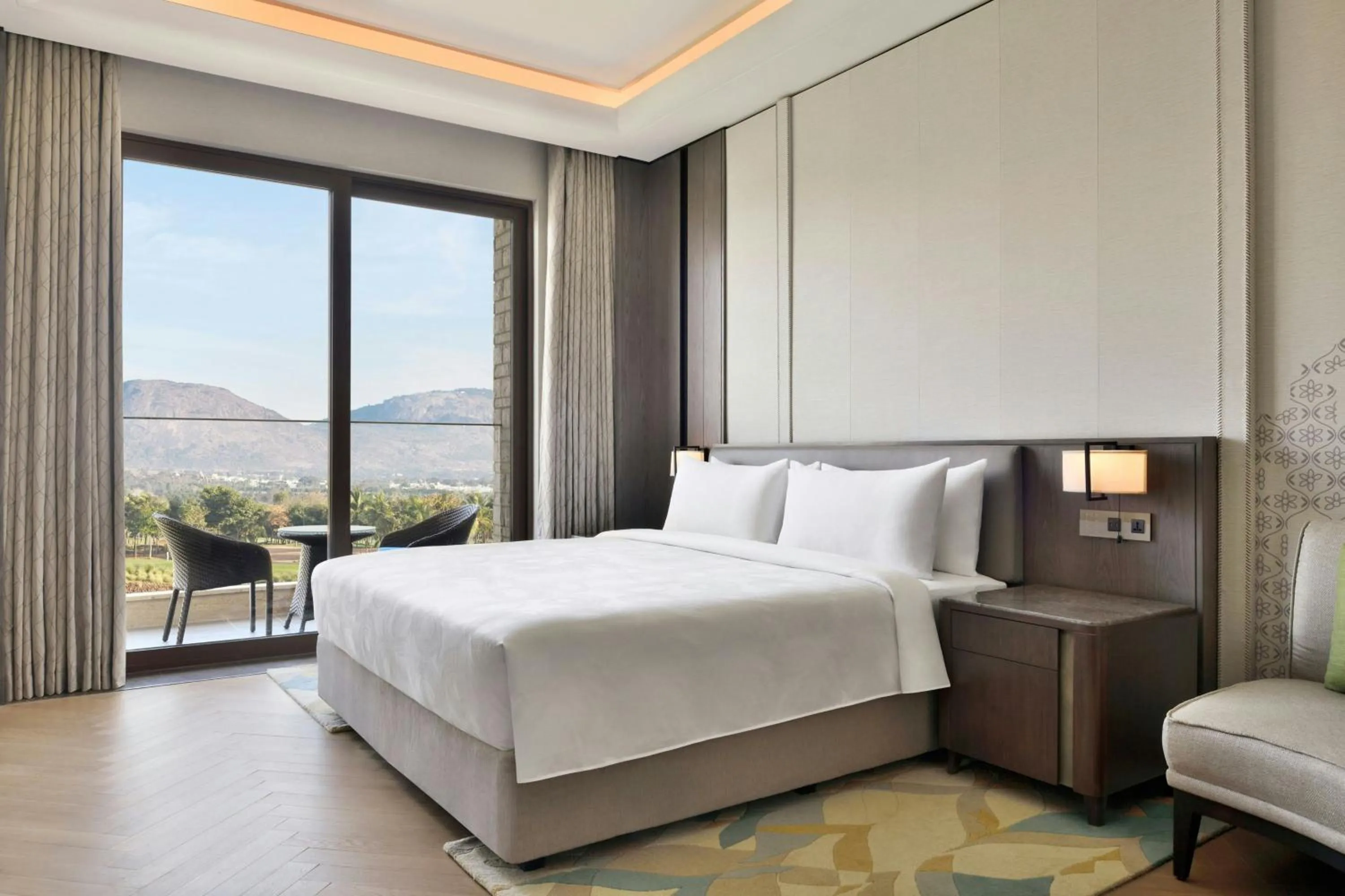 Bedroom, Bed in JW Marriott Hotel Bengaluru Prestige Golfshire Resort & Spa