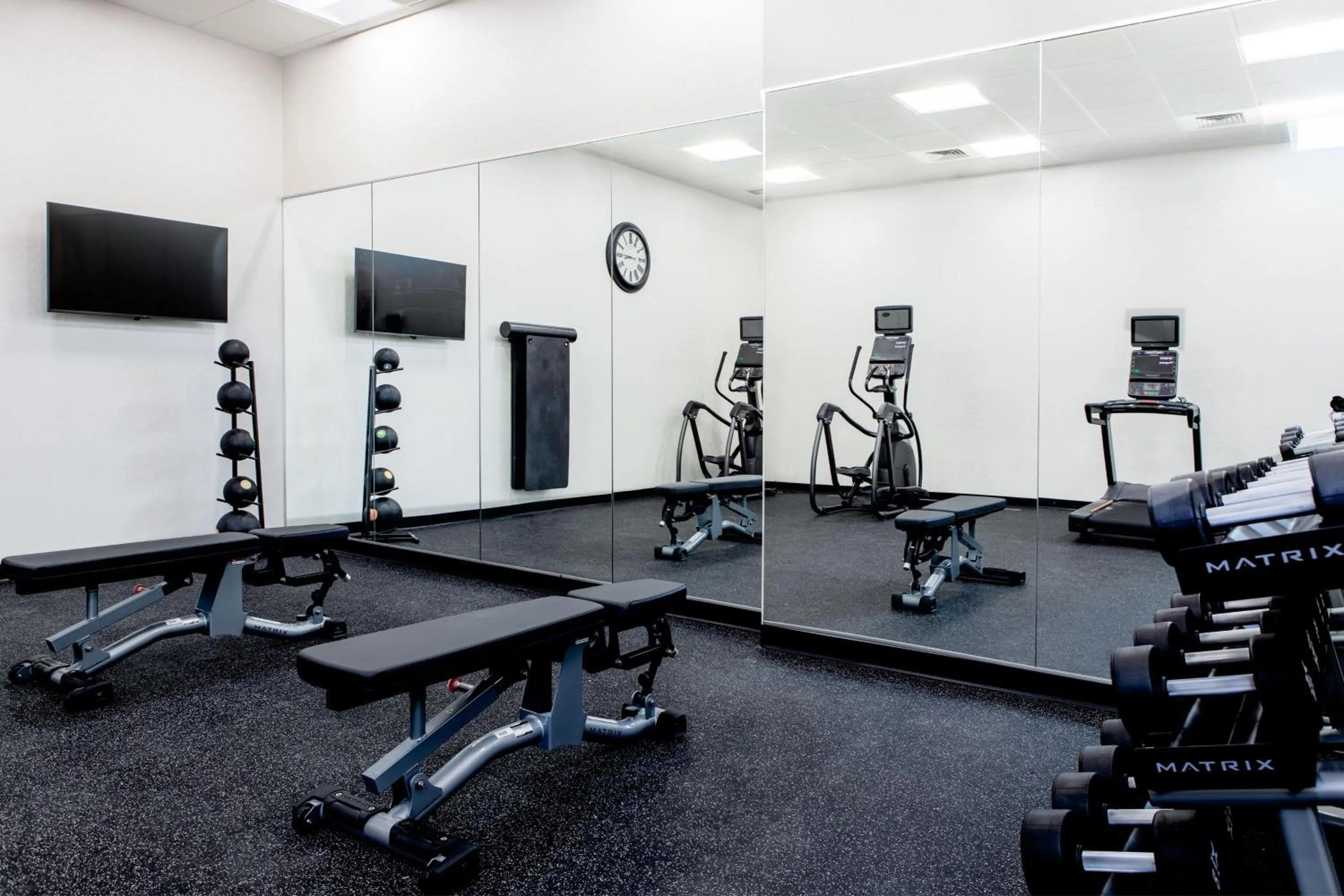 Fitness centre/facilities in SpringHill Suites by Marriott Chester
