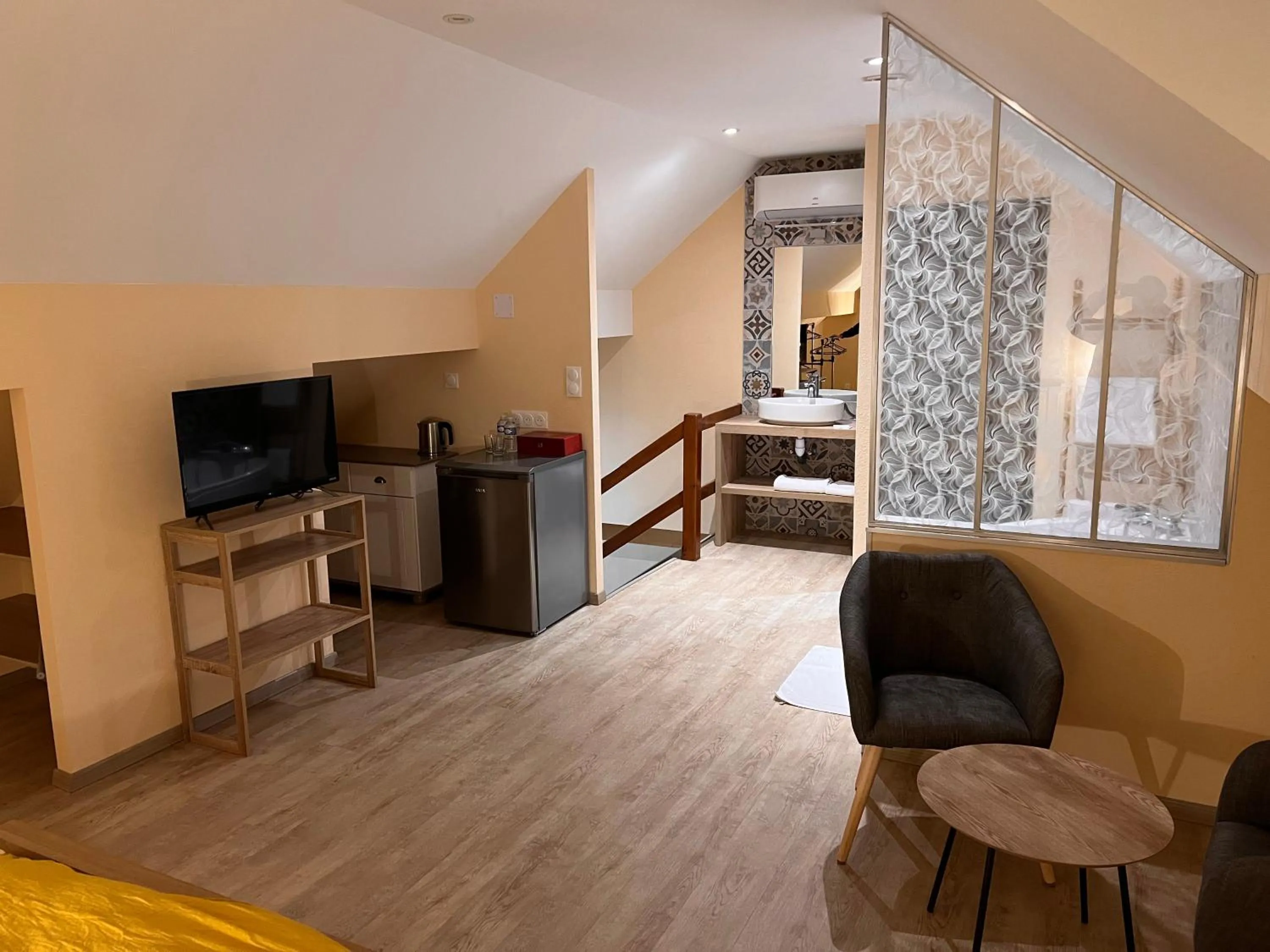 TV and multimedia, Bed in OLGA Chambre D'hôte "Betty 3"