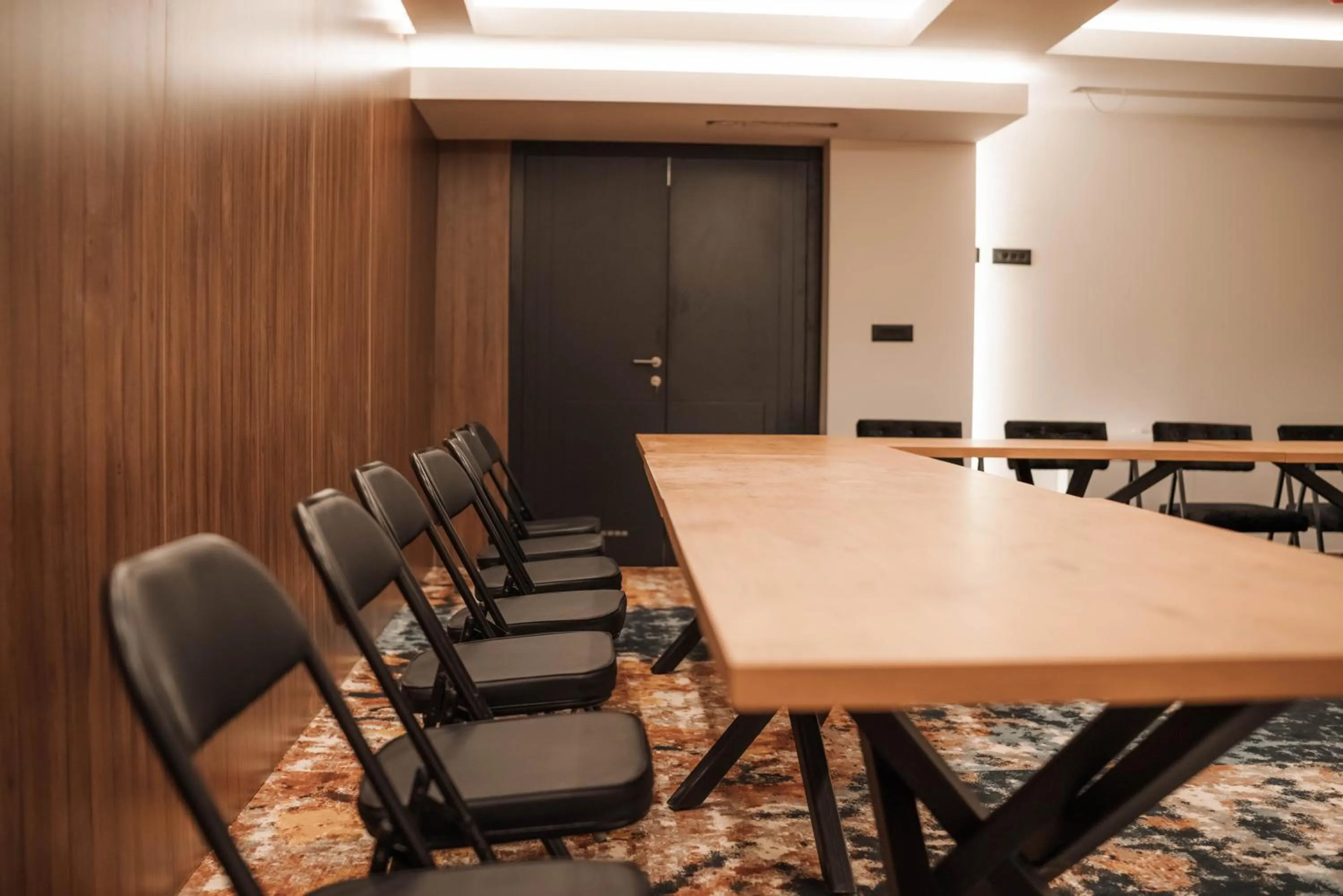 Business facilities in Hotel Carpe Diem