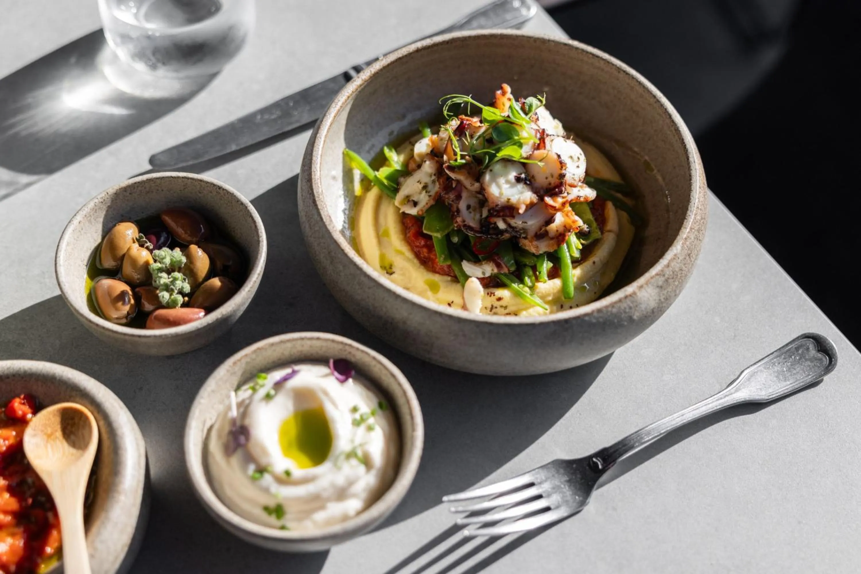 Restaurant/places to eat in Noima Boutique Hotel Mykonos