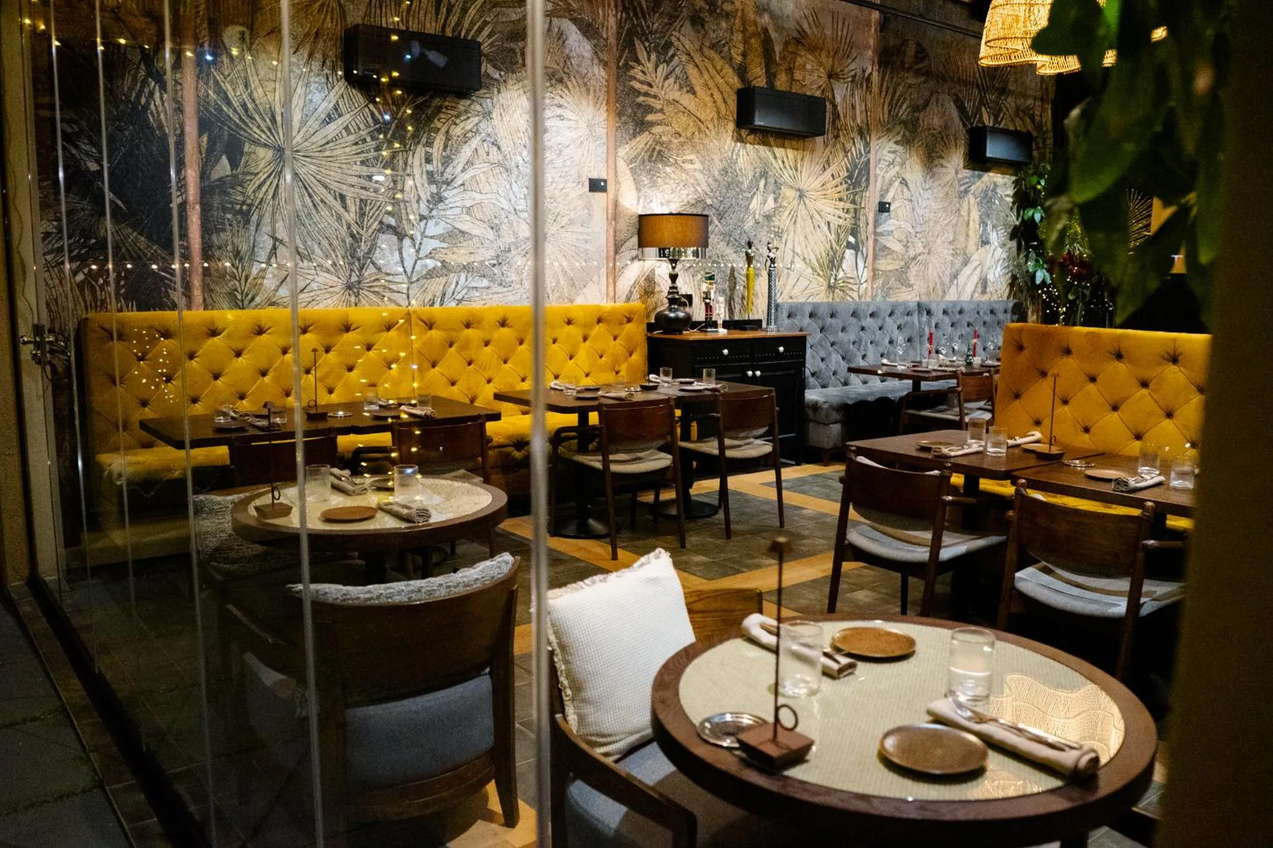 Restaurant/places to eat in Hang Loose Cottage Hotel & Resort 4 stelle Gizzeria Calabria