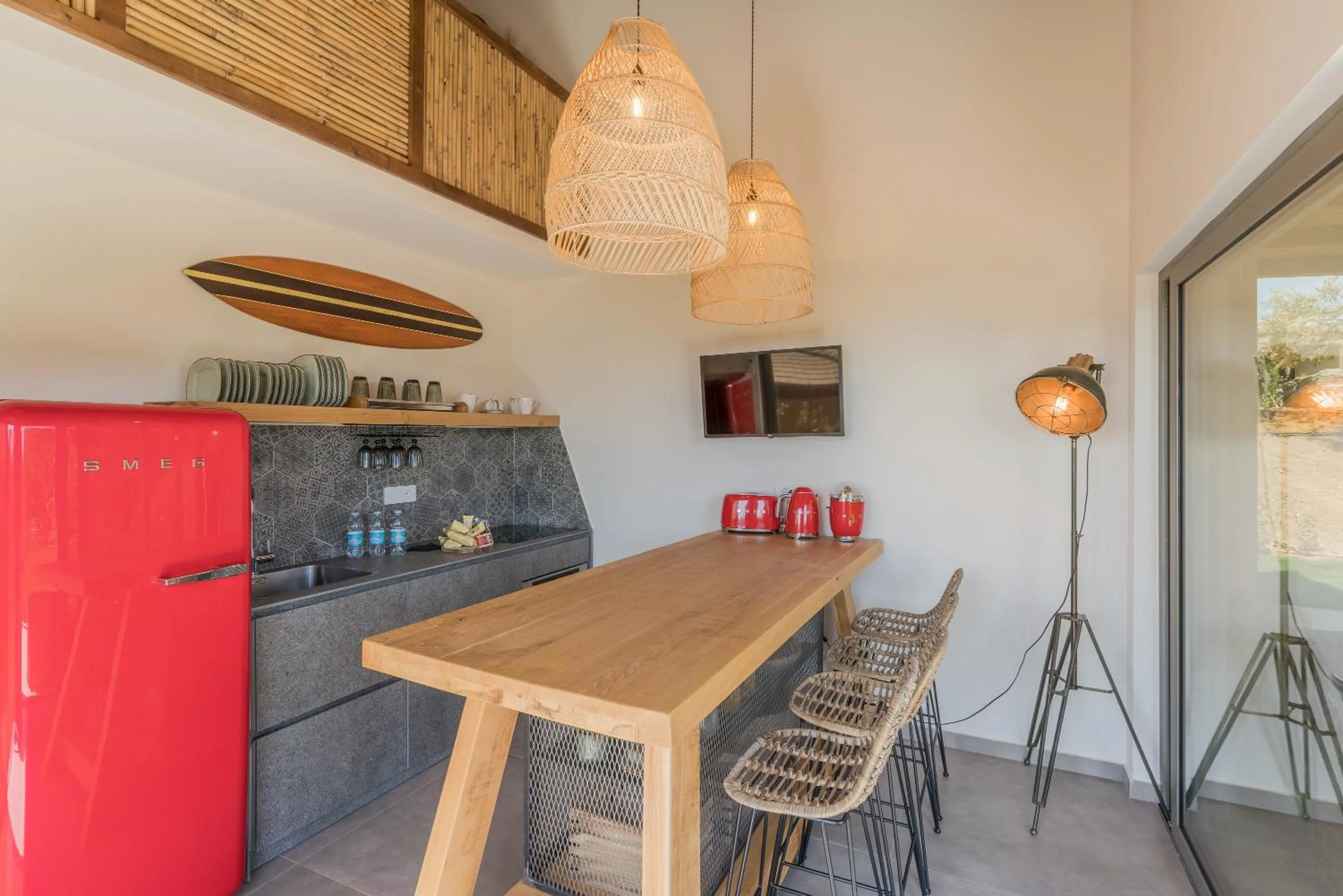 Kitchen or kitchenette in Hang Loose Cottage Hotel & Resort 4 stelle Gizzeria Calabria