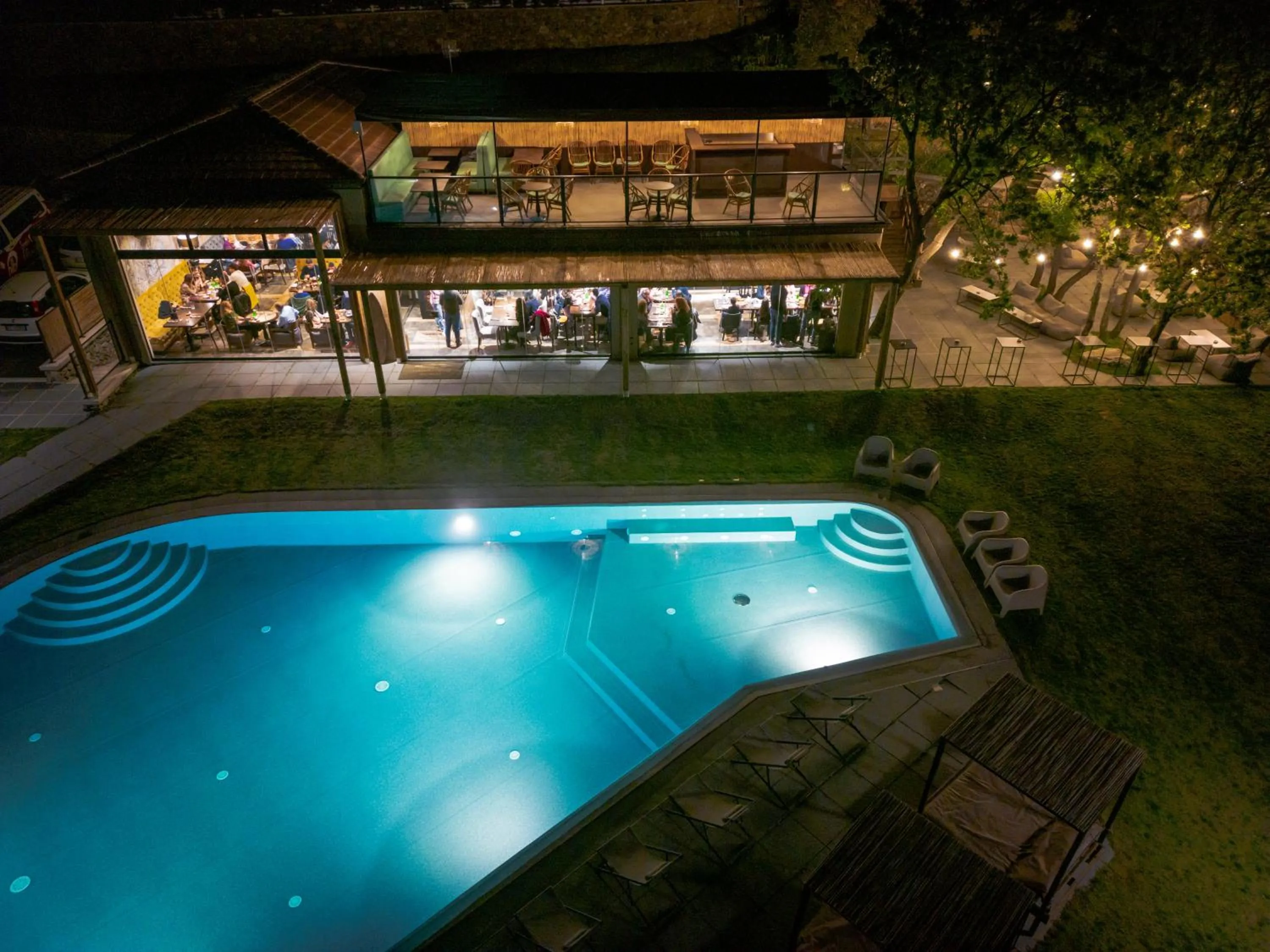 Property building in Hang Loose Cottage Hotel & Resort 4 stelle Gizzeria Calabria